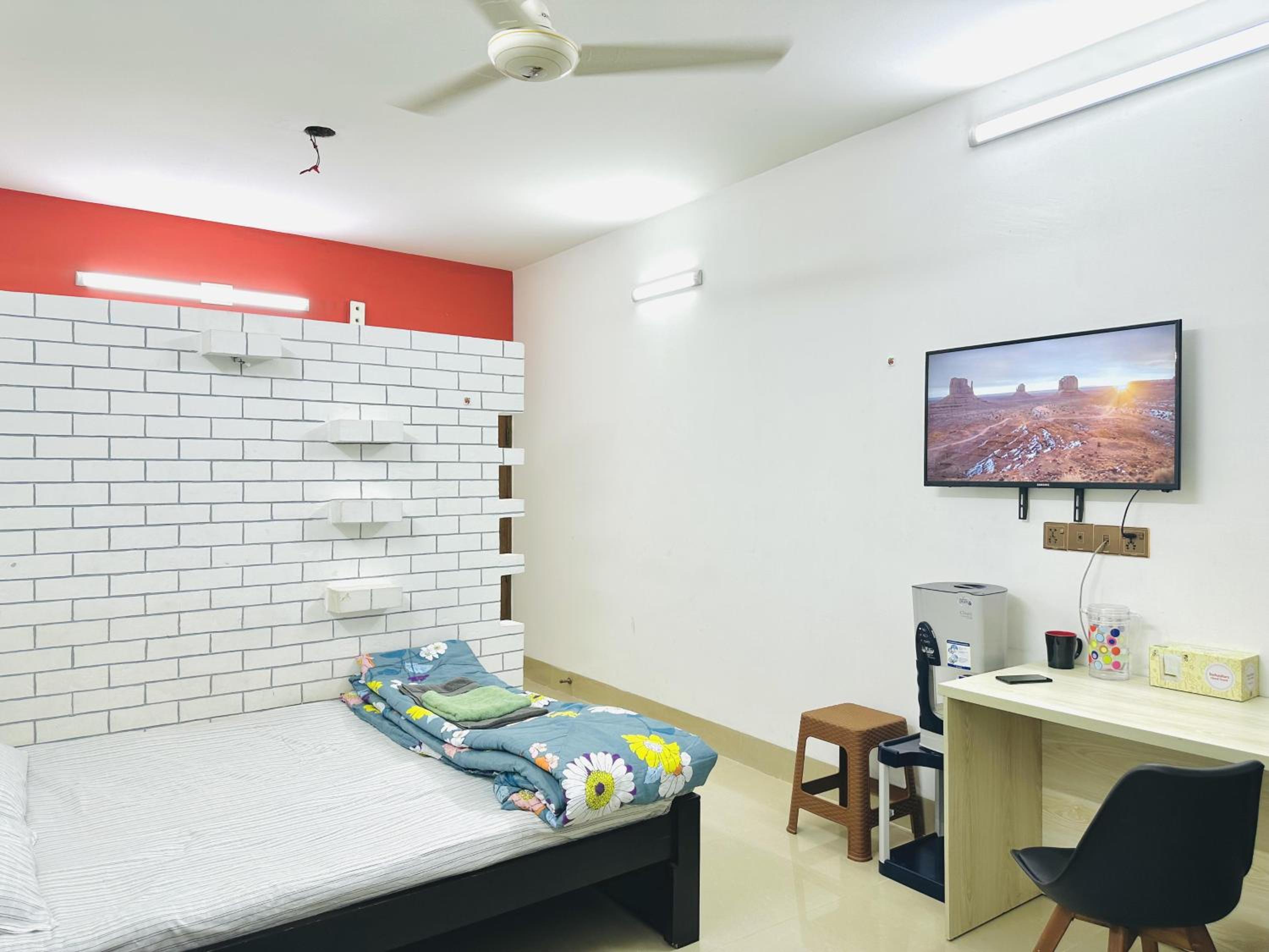 Beautiful 1-Bed Studio in Dhaka