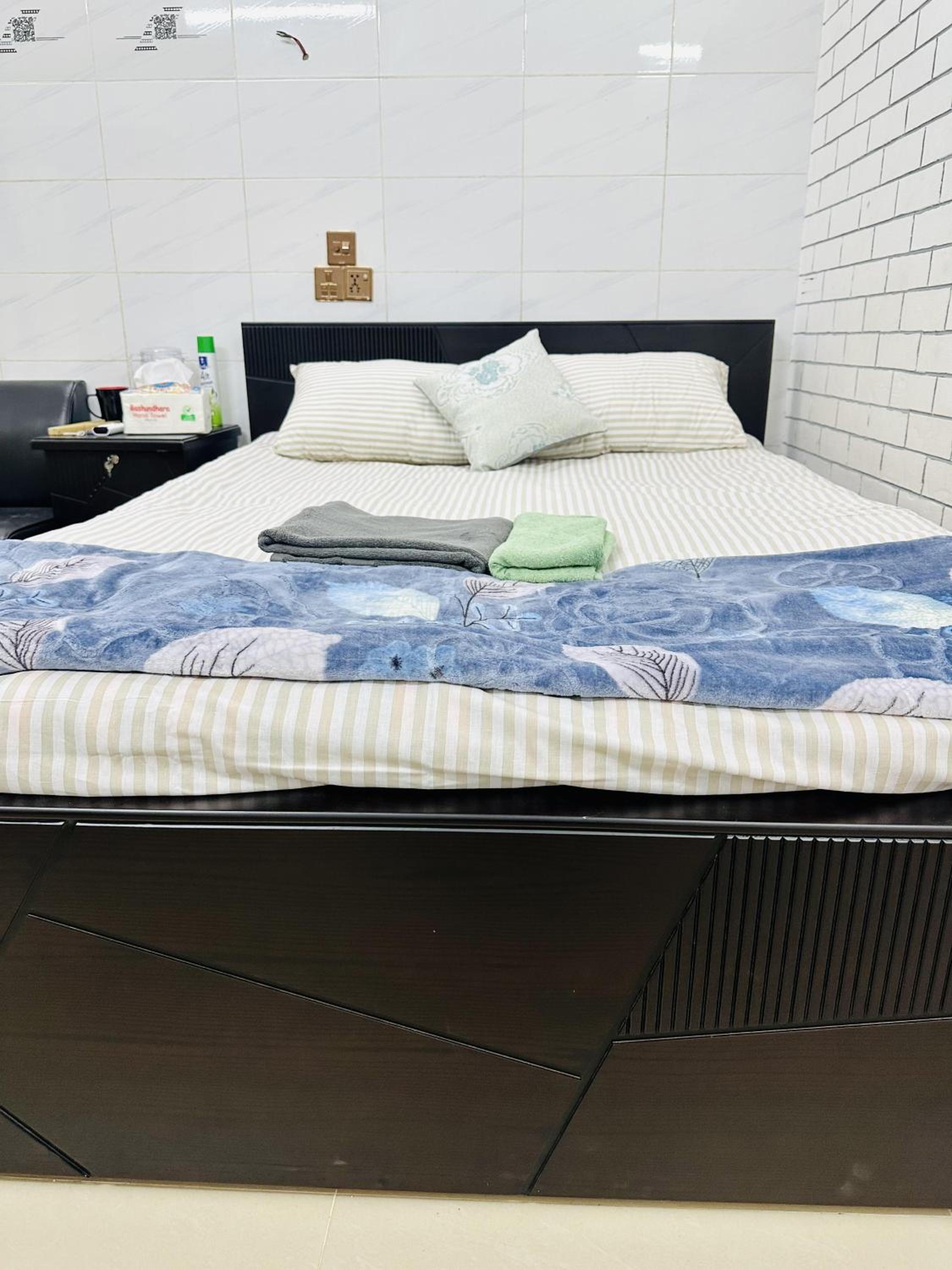 Beautiful 1-Bed Studio in Dhaka