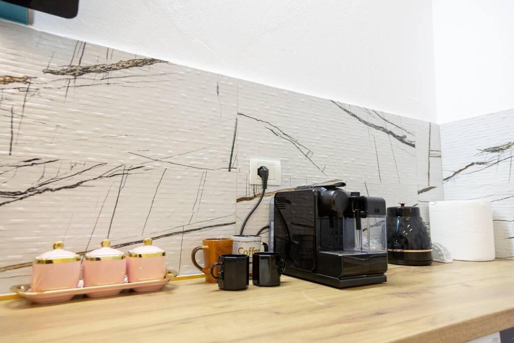 Mishel Studio Apartment - Free Parking