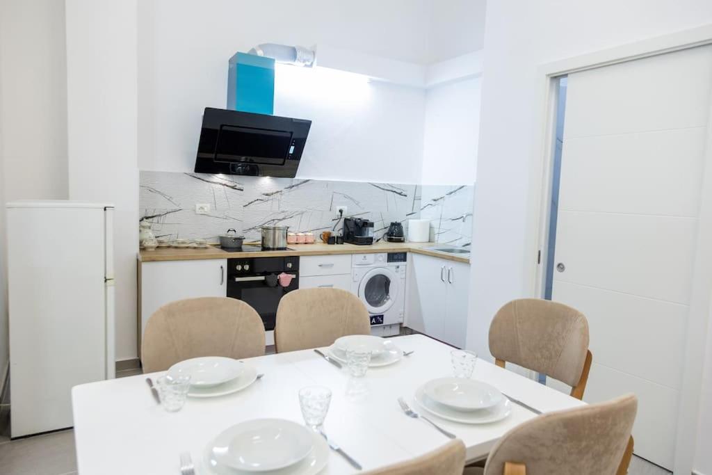 Mishel Studio Apartment - Free Parking