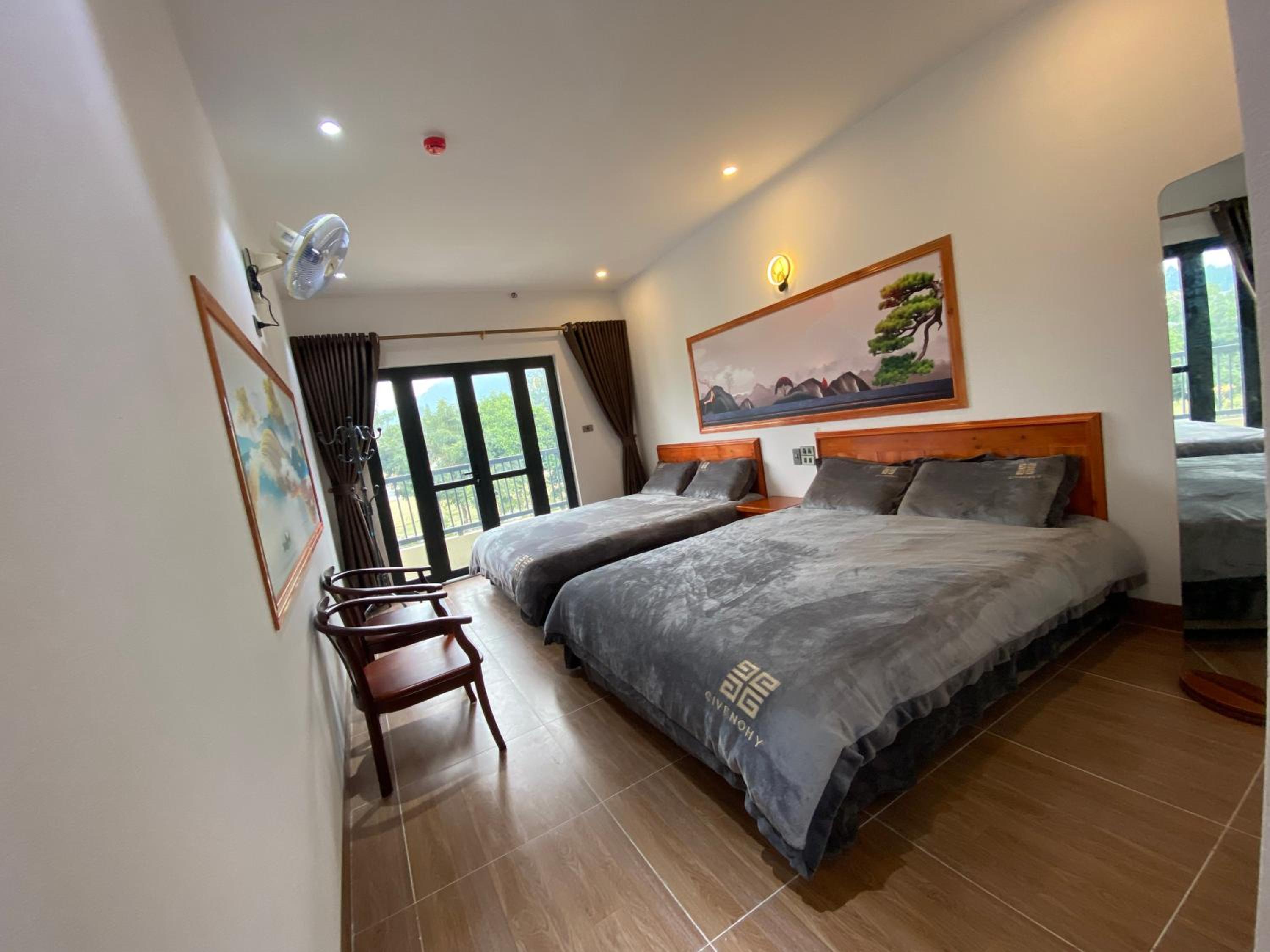 square Homestay & coffee view 5