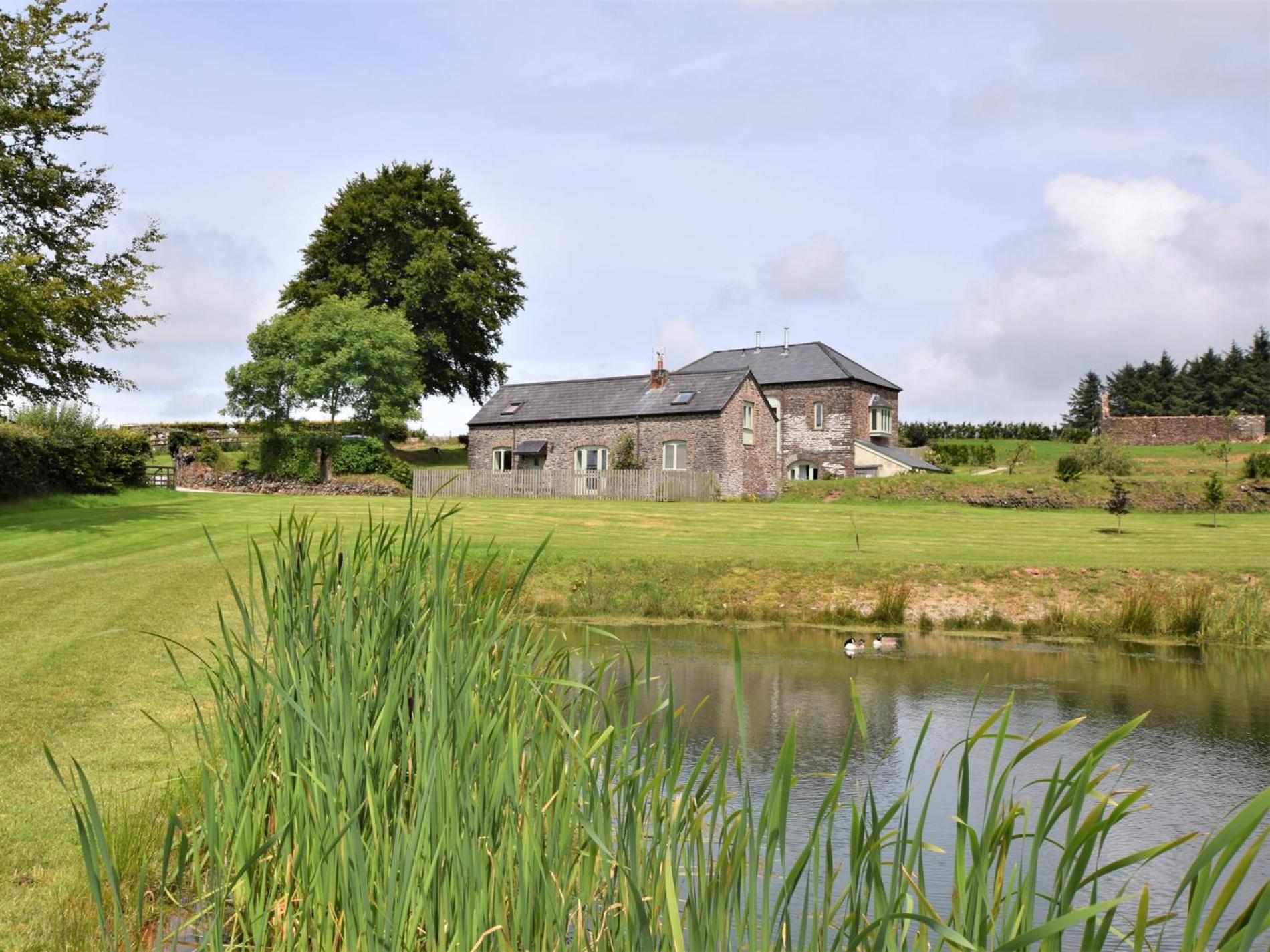 2 bed in Watchet OLDSO view 2