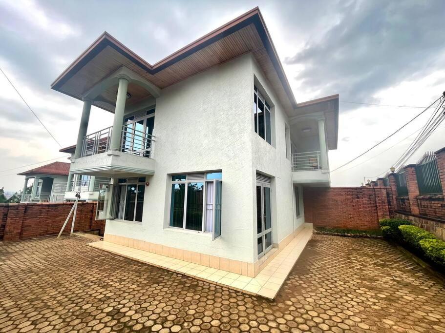 Hakuna matata house