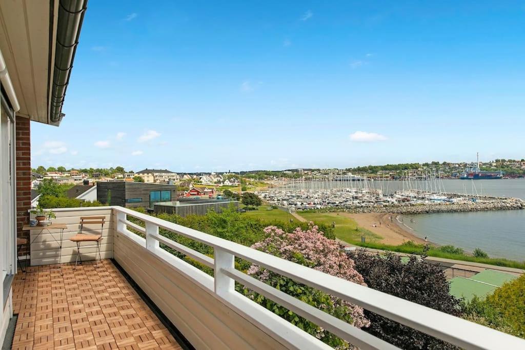 3-bedroom terrace house with incredible sea views
