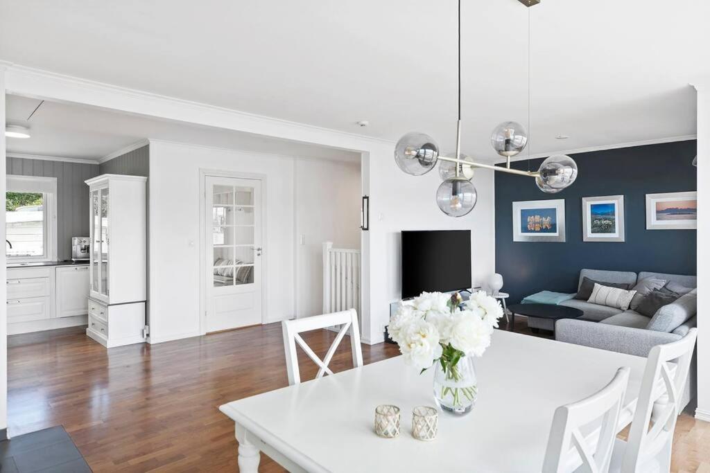 3-bedroom terrace house with incredible sea views