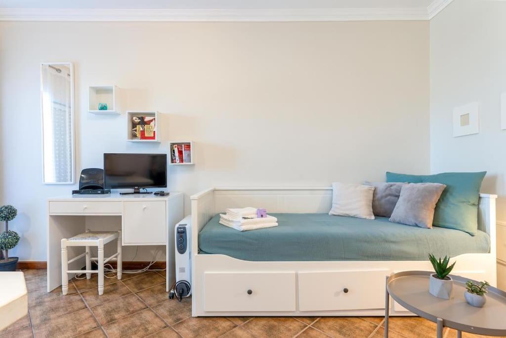 Comfortable studio + pool few steps from beach view 5