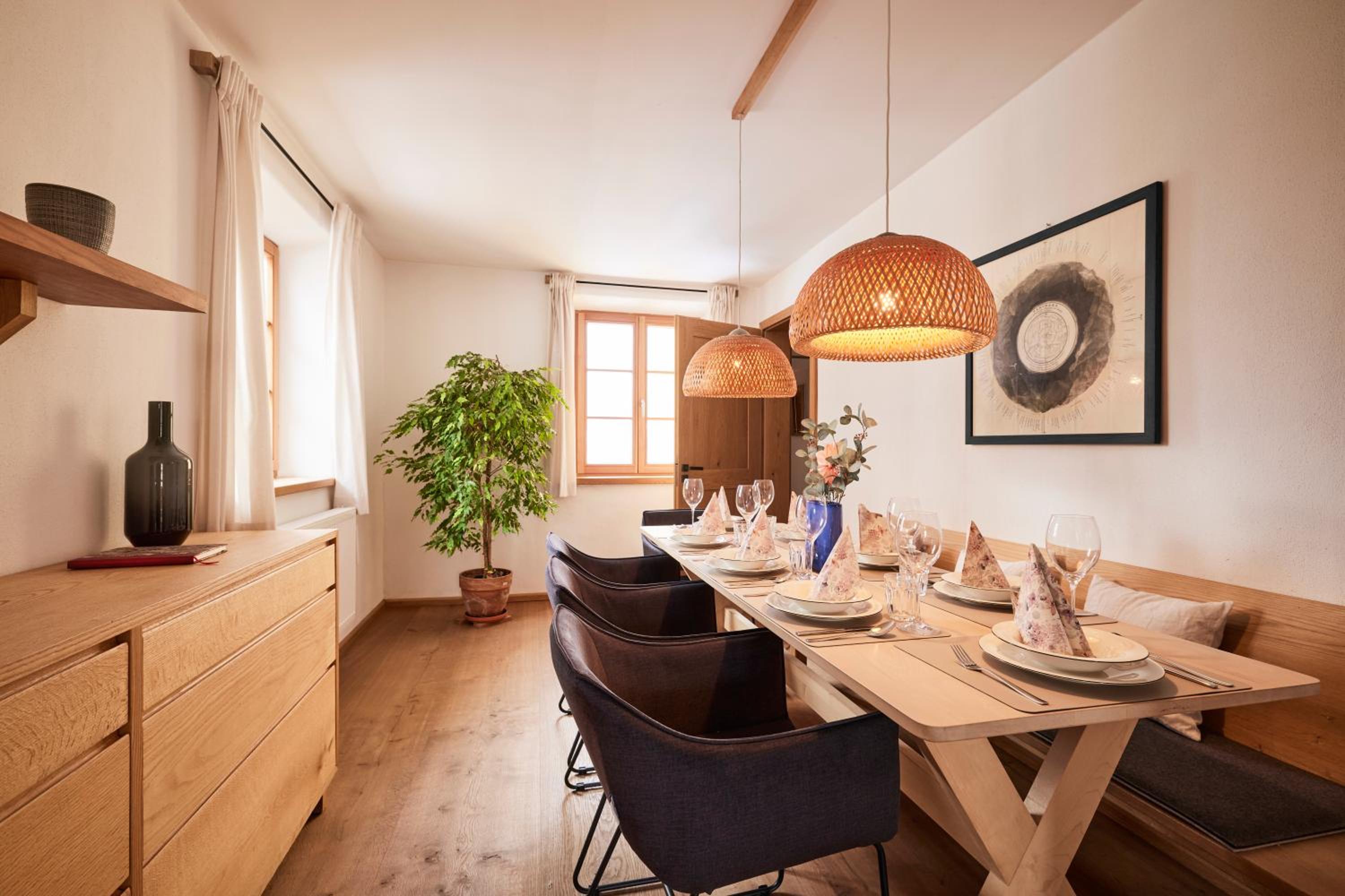 Villa Tegernsee - Exclusive Lakefront Villa with private Zirben Sauna, 4 Rooms for Family & Friends