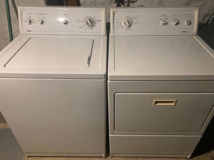 Large 3BDRM Close to Universities, Hospitals & Downtown, photo 5