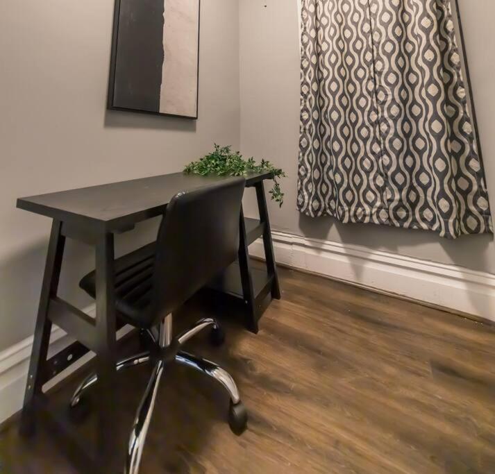 Large 3BDRM Close to Universities, Hospitals & Downtown, photo 11