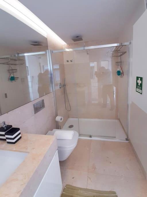 LXLUXHOME - Family and Cozy Apartment - AC - Parking - Lift