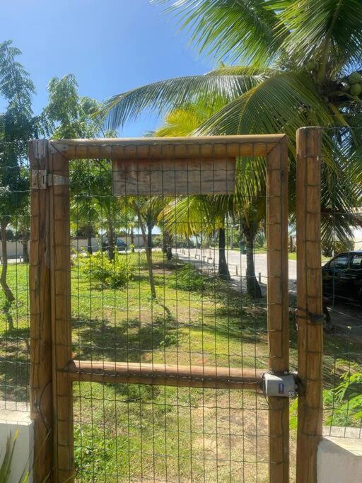 Refúgio Beira-Mar: 100m da praia (village Itacimirim)