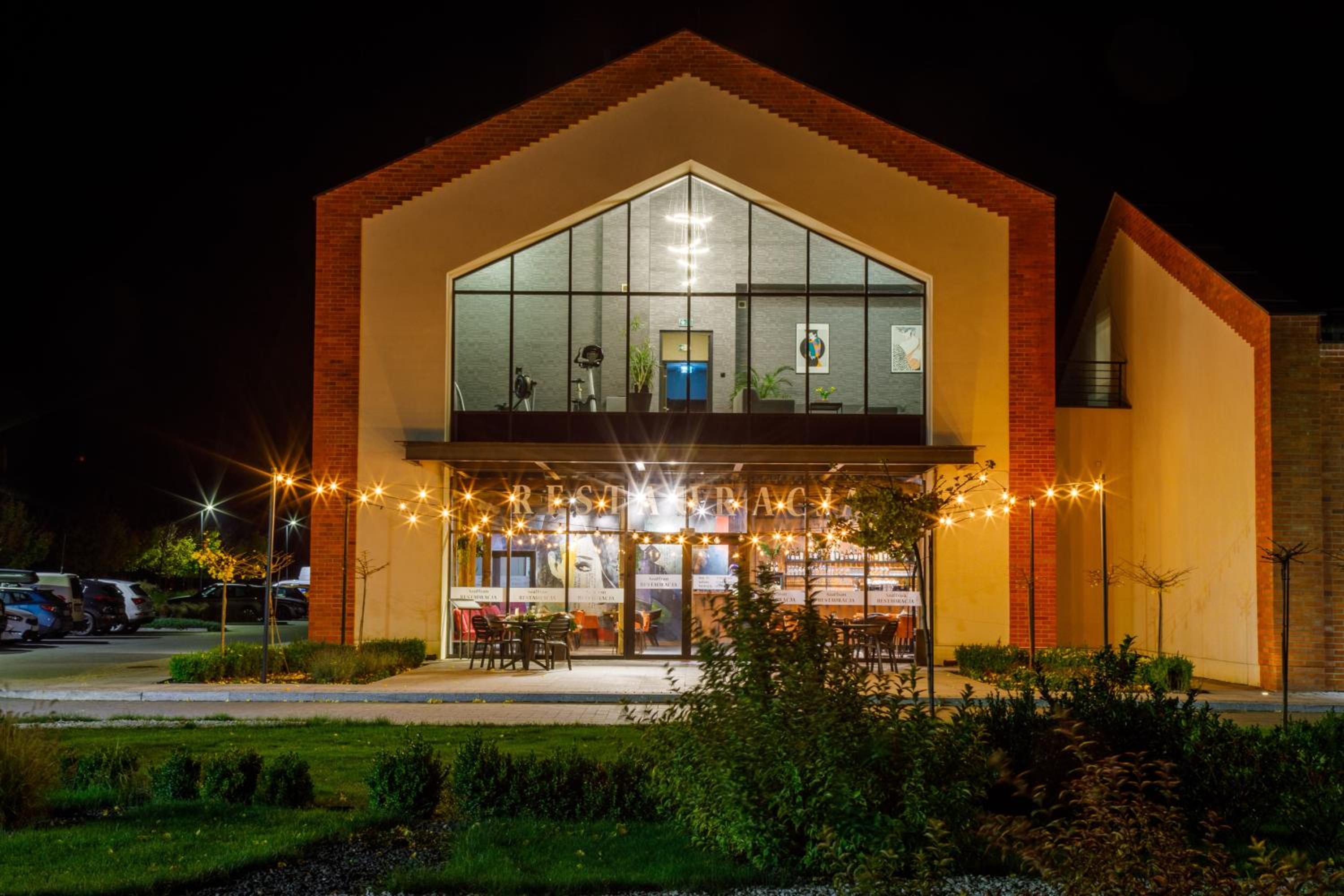 restaurant
