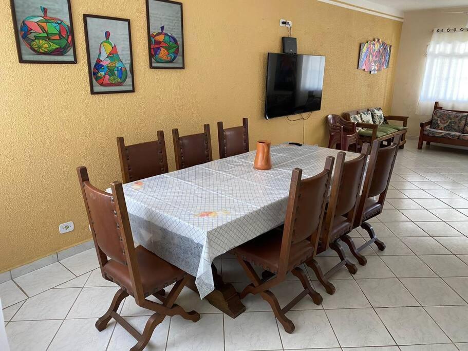 Casa no Centro de Peruibe