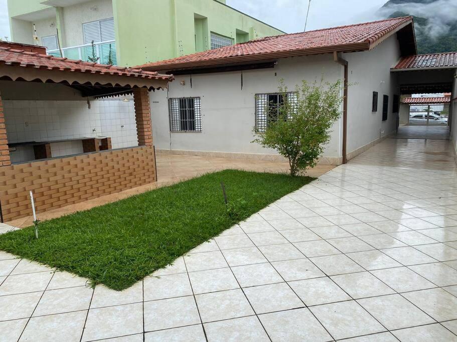 Casa no Centro de Peruibe