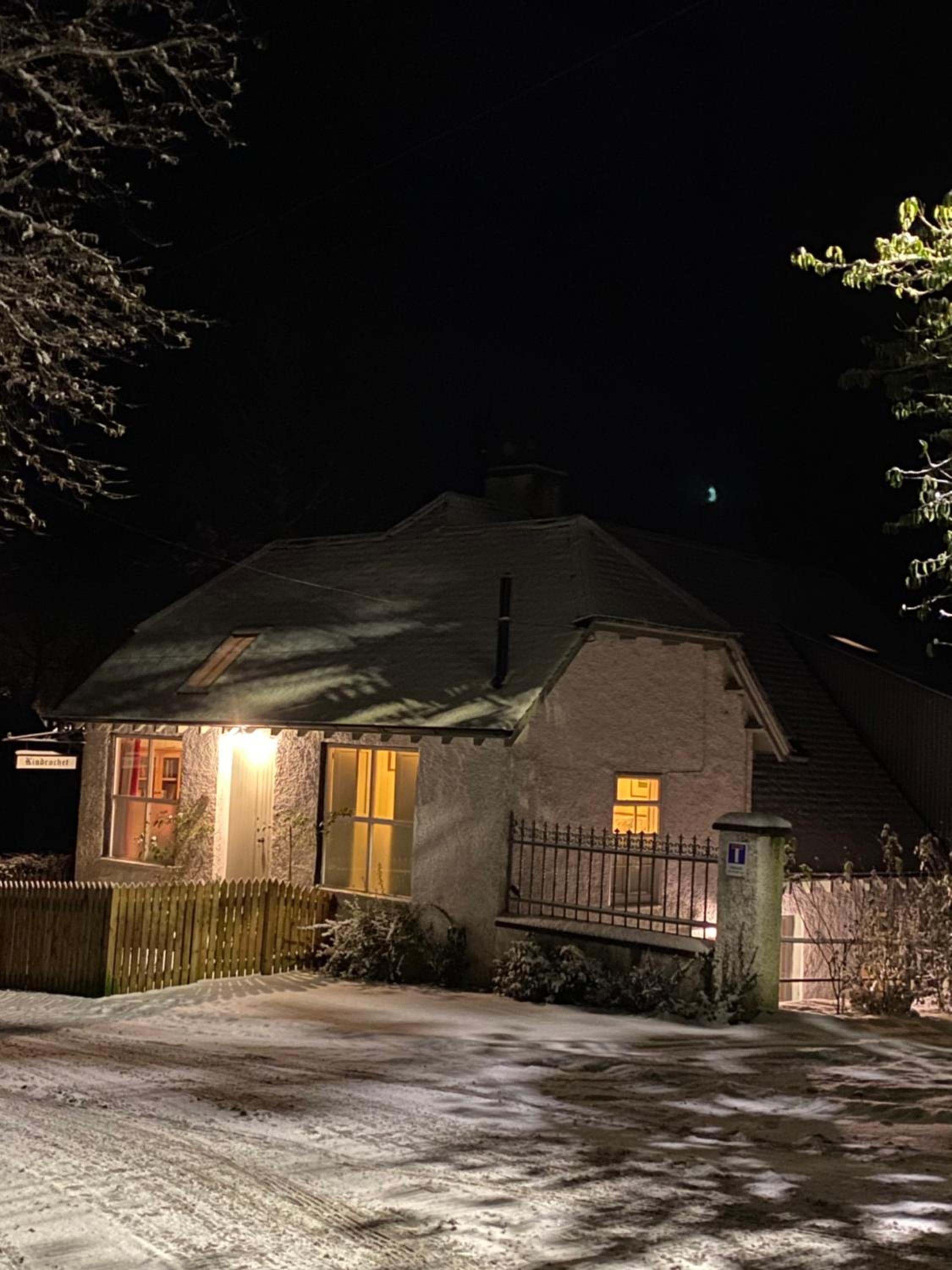 Cobbler's Cottage at Kindrochet, Strathtay view 3