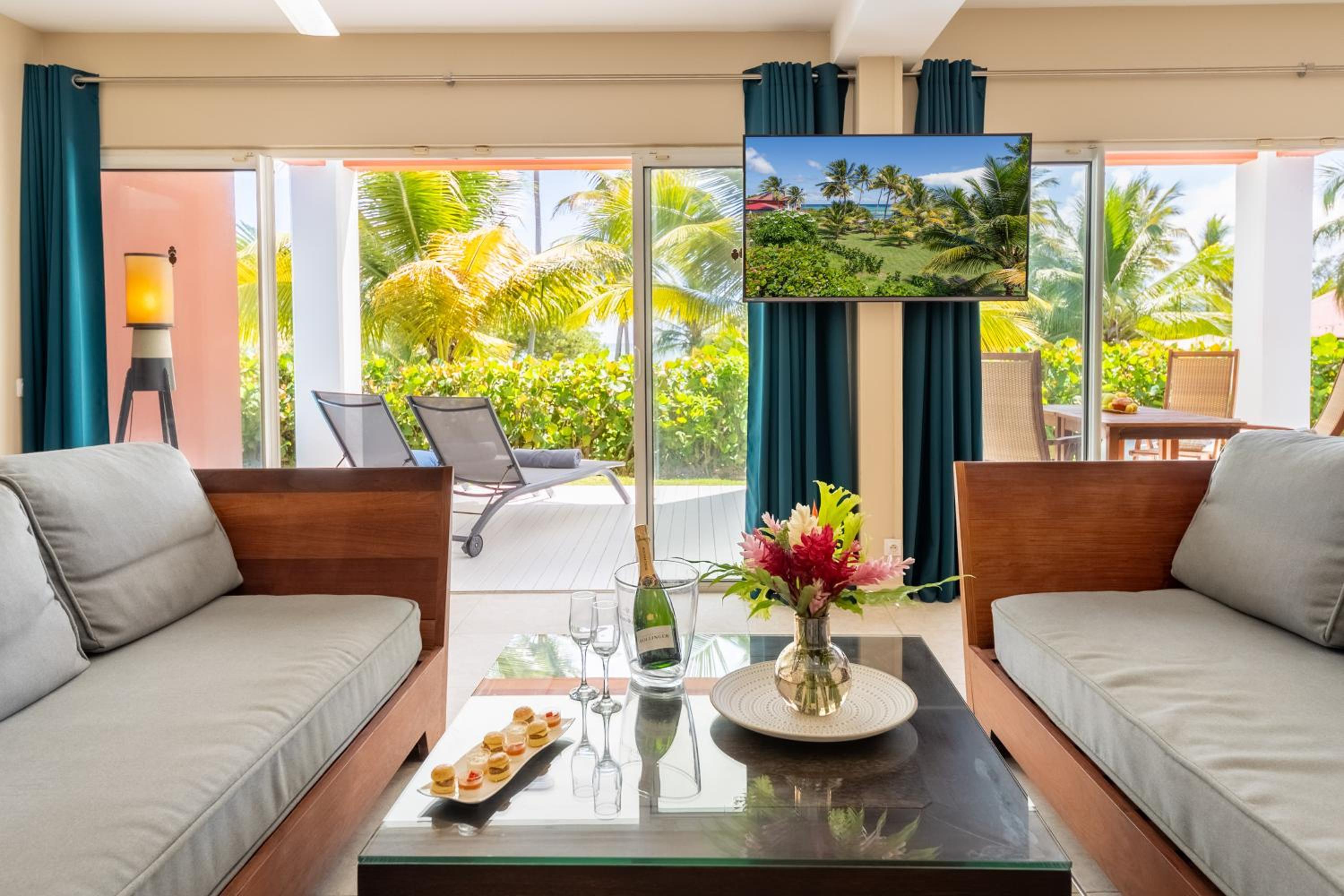 Physacap Suites & Villas view 3