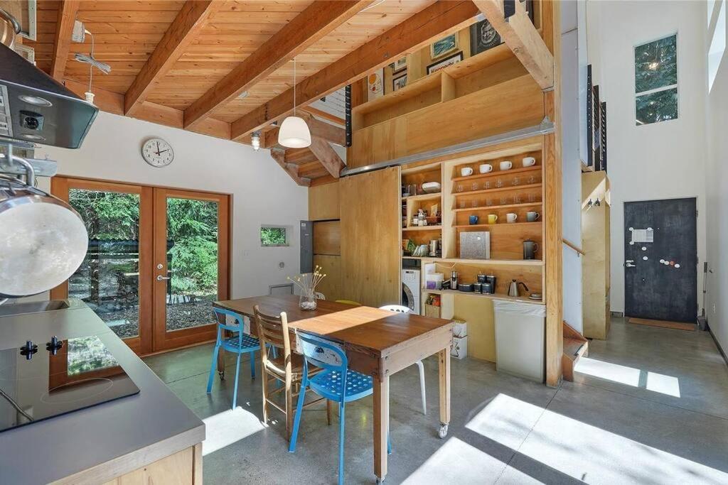 Guemes Island Road Modern Home