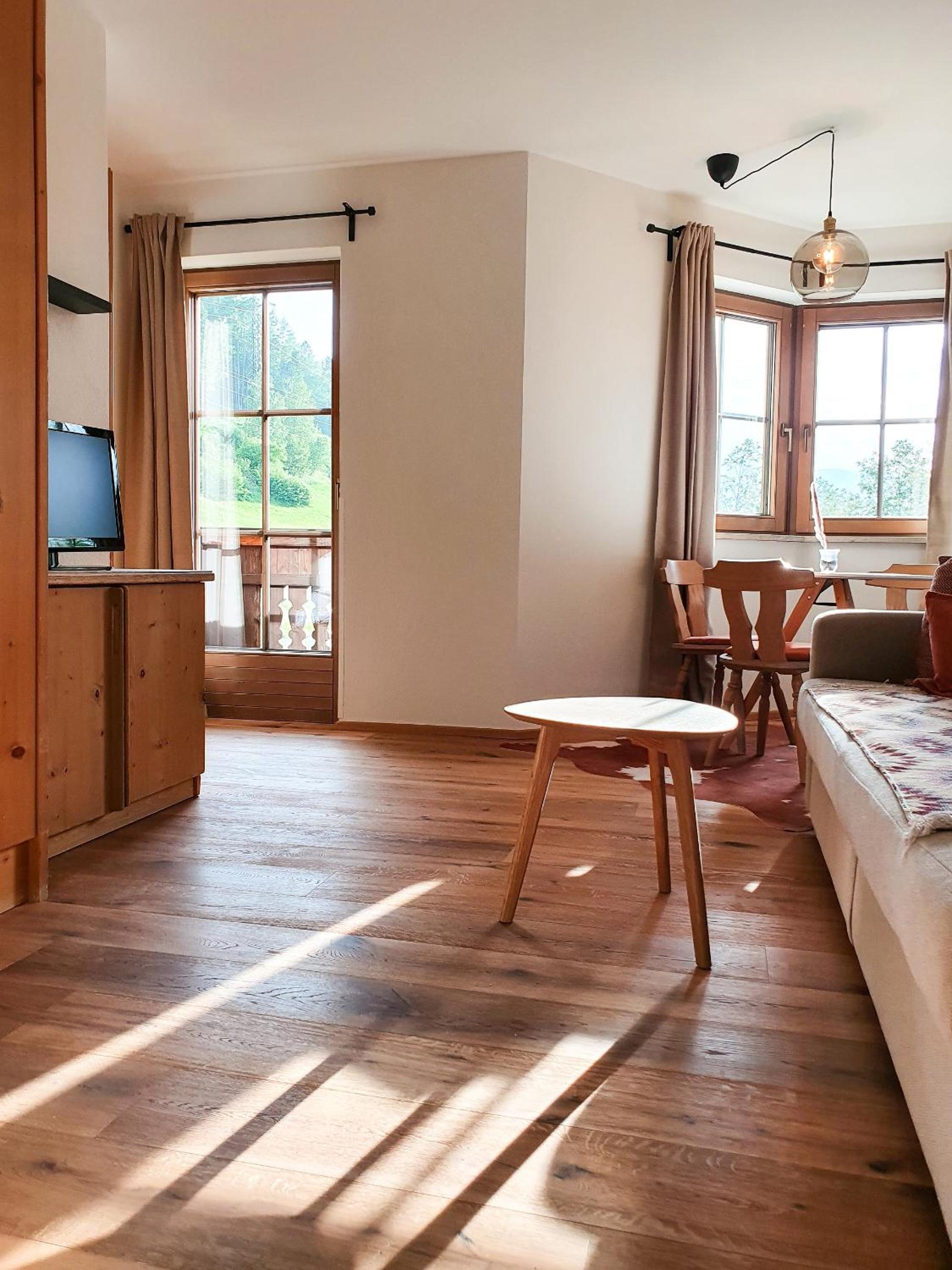 Alpenflair Apartment mit Balkon - inkl Parkplatz #3