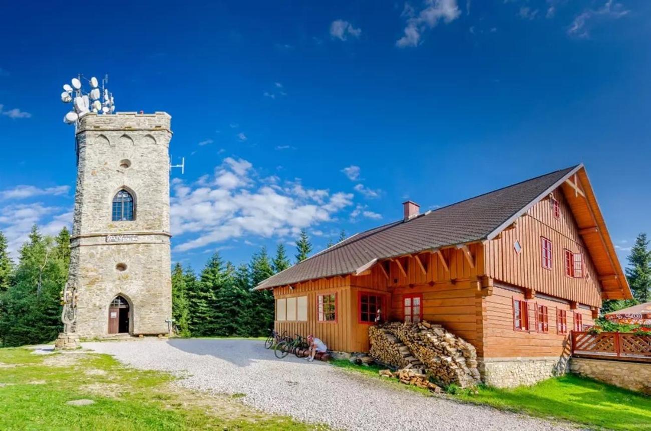 Luxusní studio v resortu v srdci Krkonoš s možností wellness