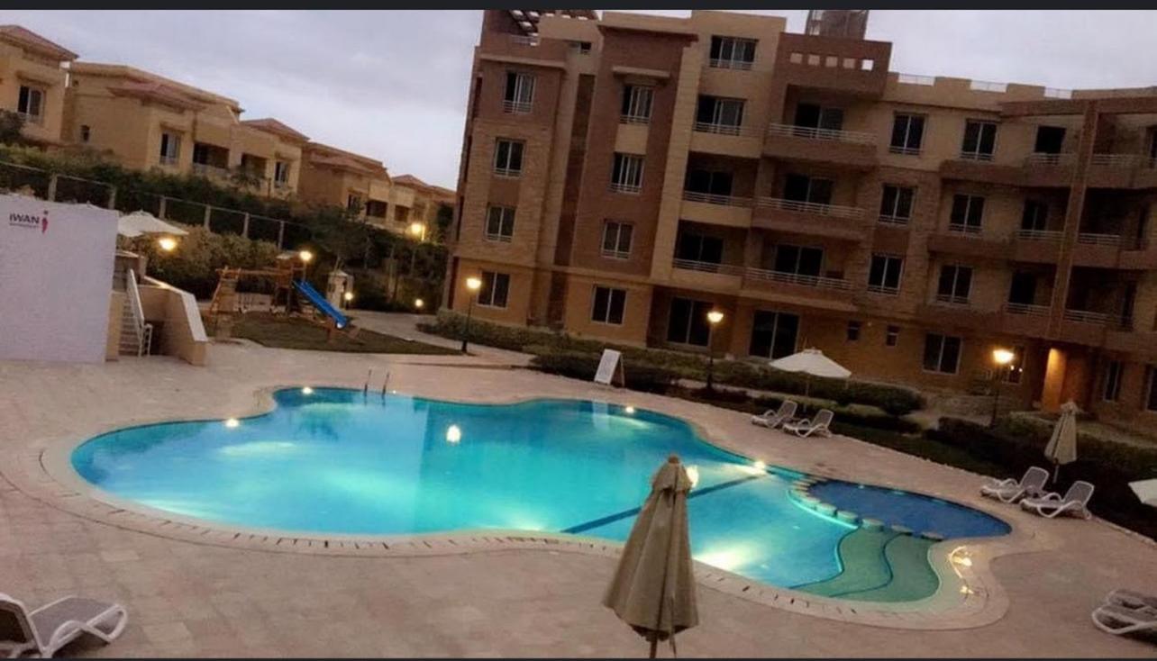 Lovely 3-Bedroom Rental Unit with Pool view 5