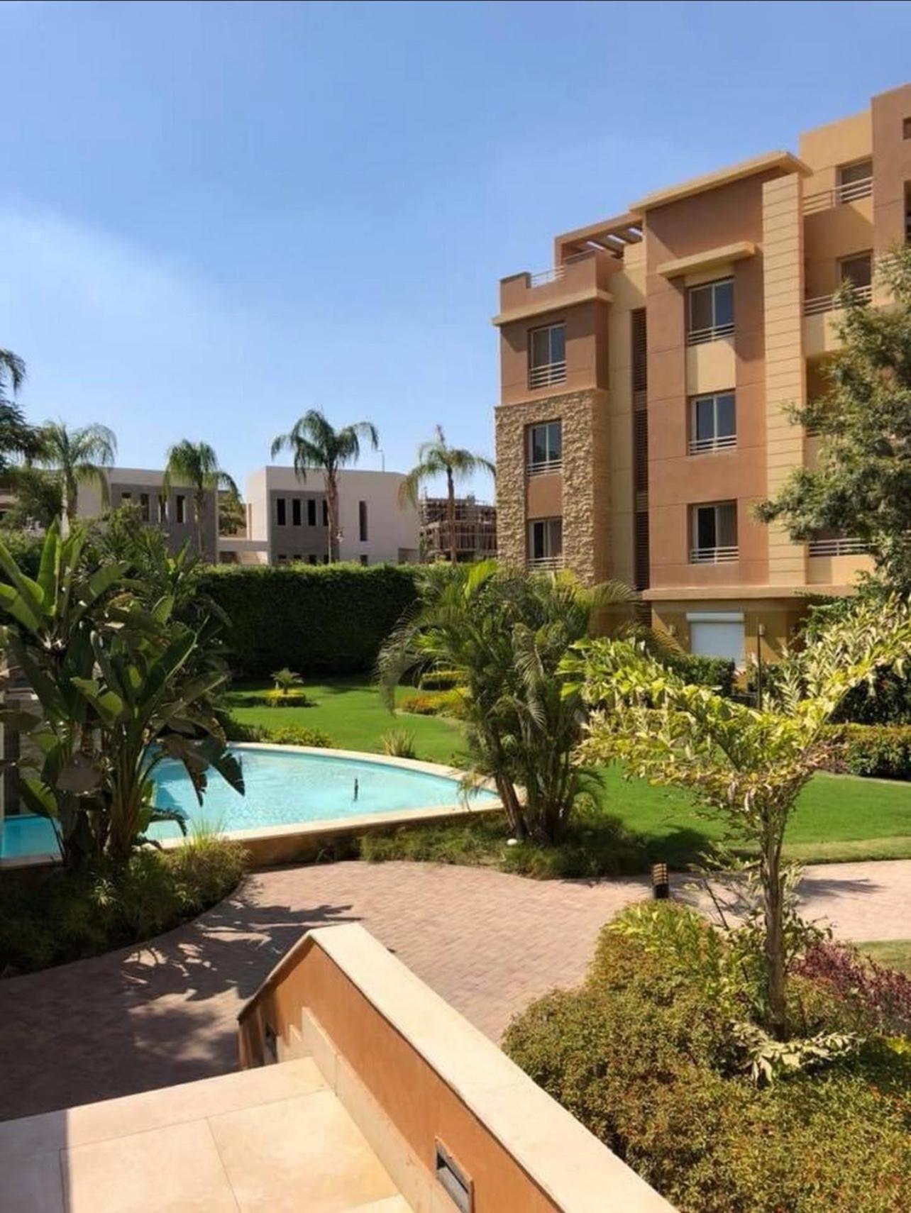 Lovely 3-Bedroom Rental Unit with Pool view 4