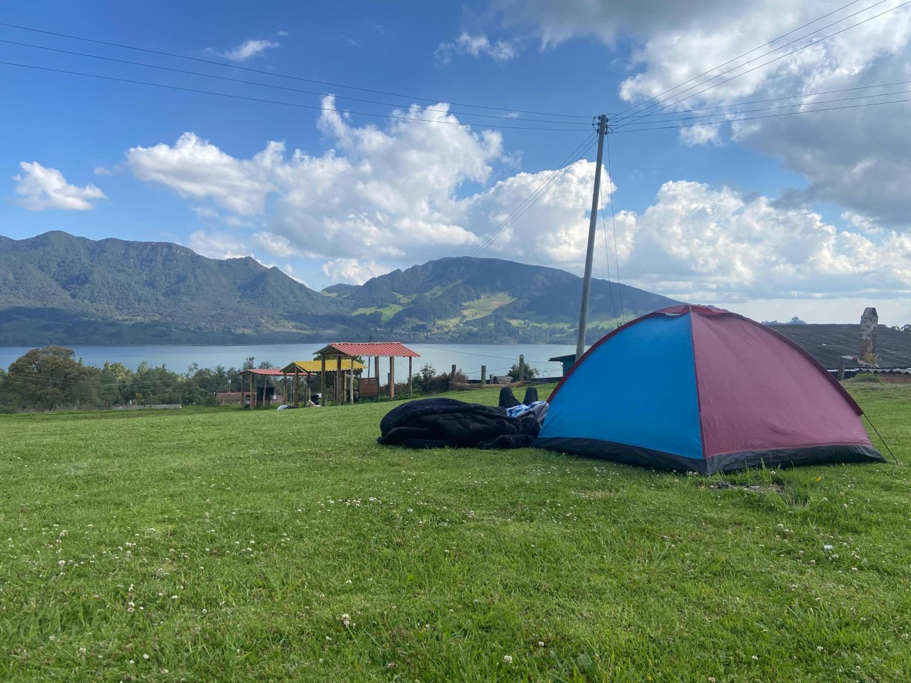 Zona De Camping Pachamamá de la Montaña Represa del Neusa