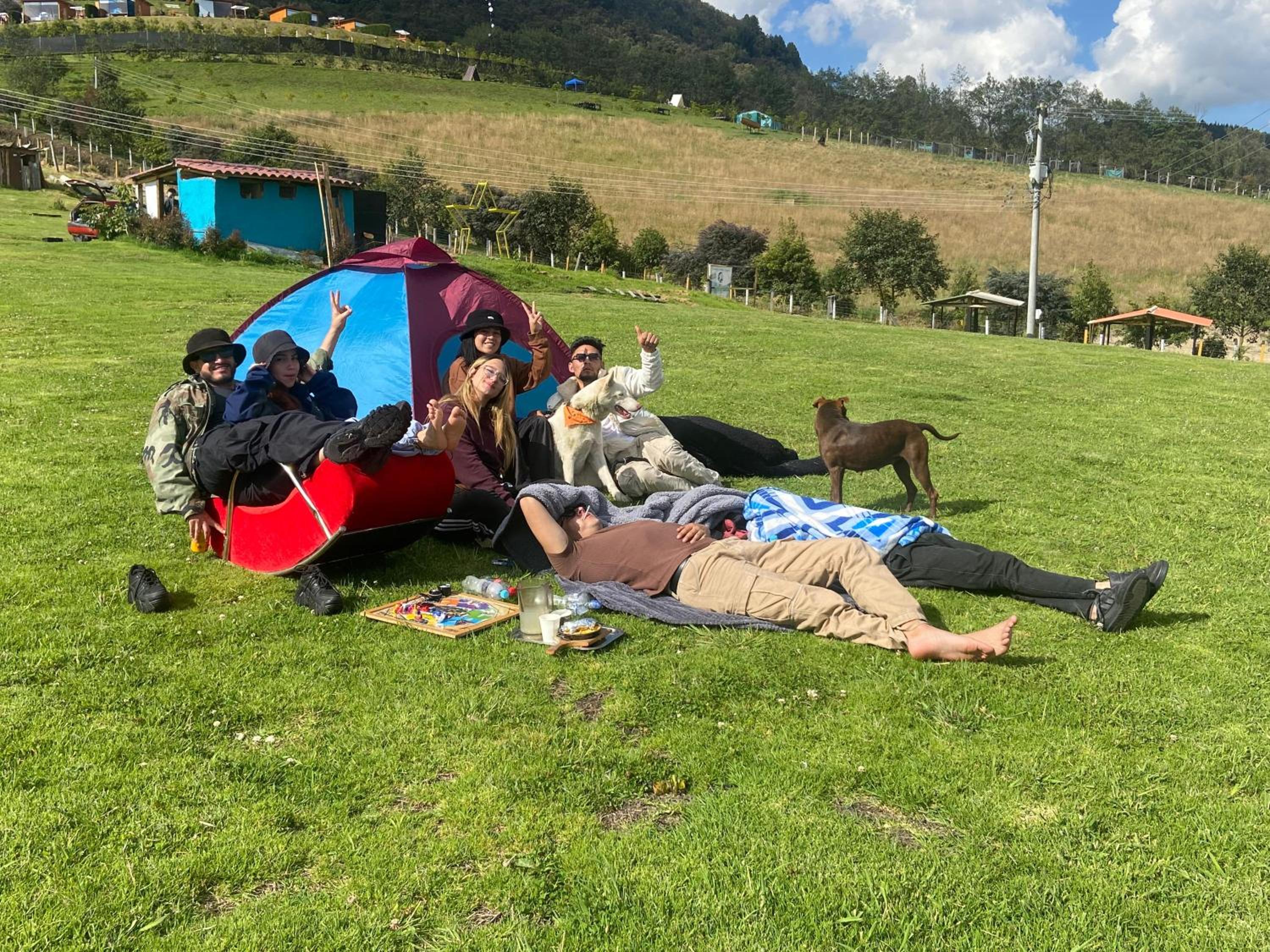 Zona De Camping Pachamamá de la Montaña Represa del Neusa