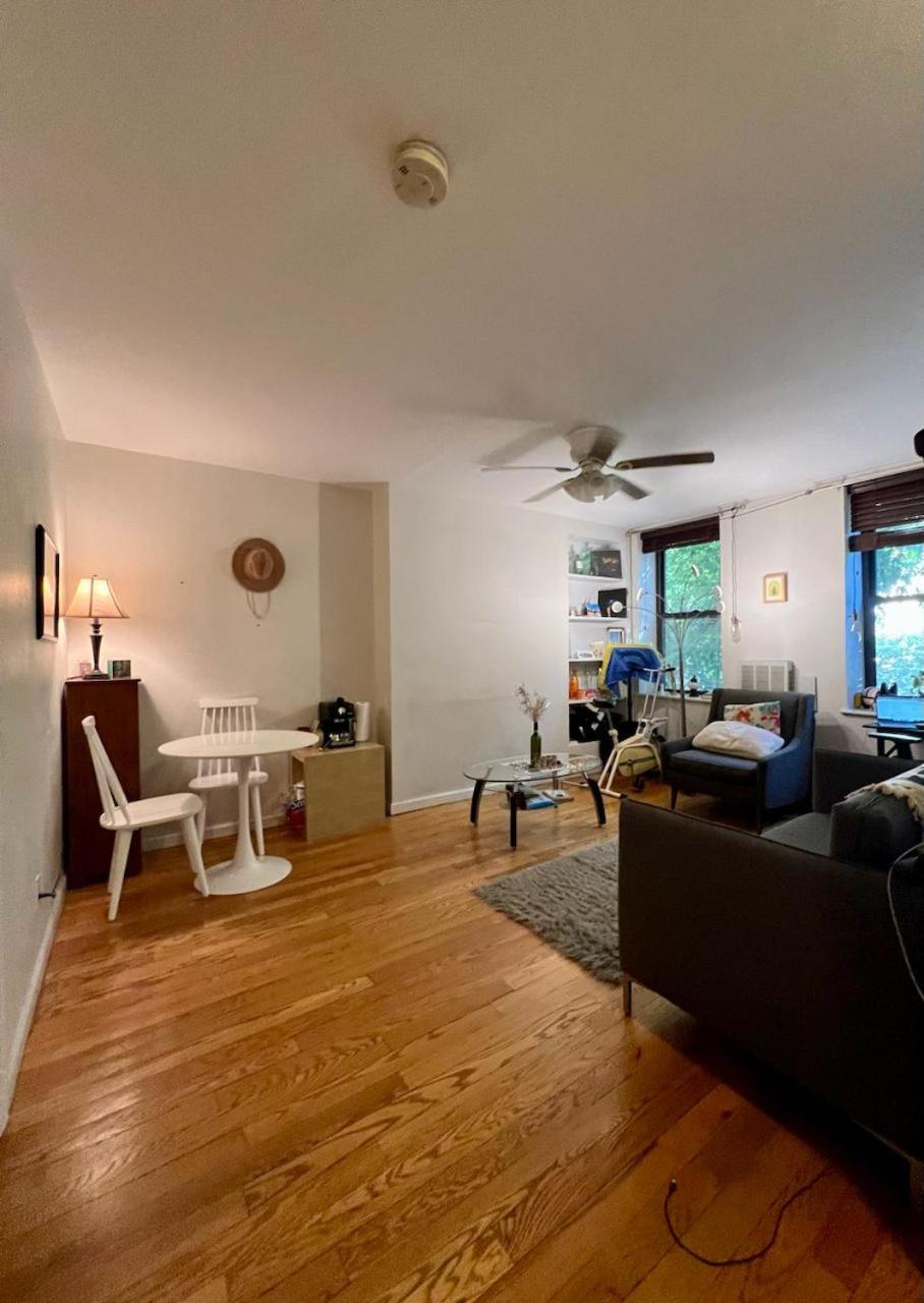 Lovely Full Apartment x East Village (Thompkins Square Park)