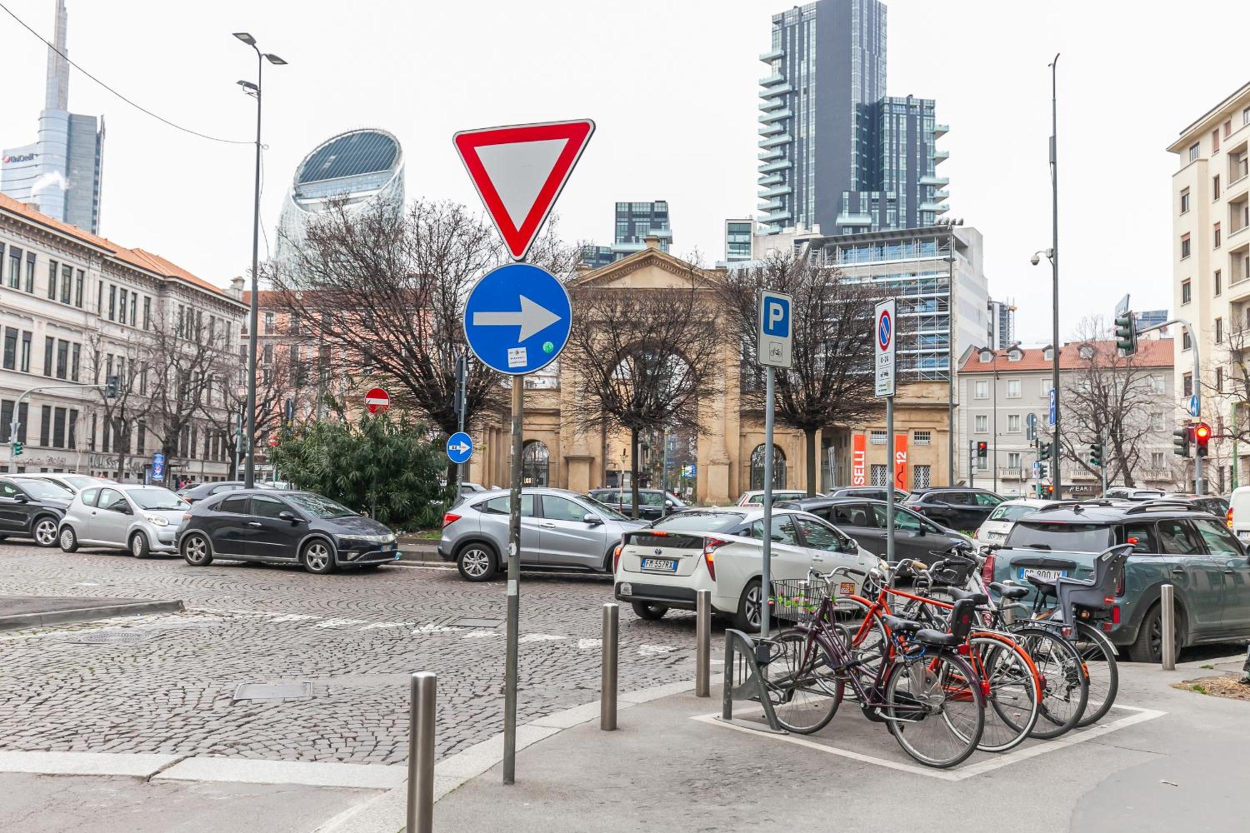 Stile e Comodità nel Vivace Centro di Milano