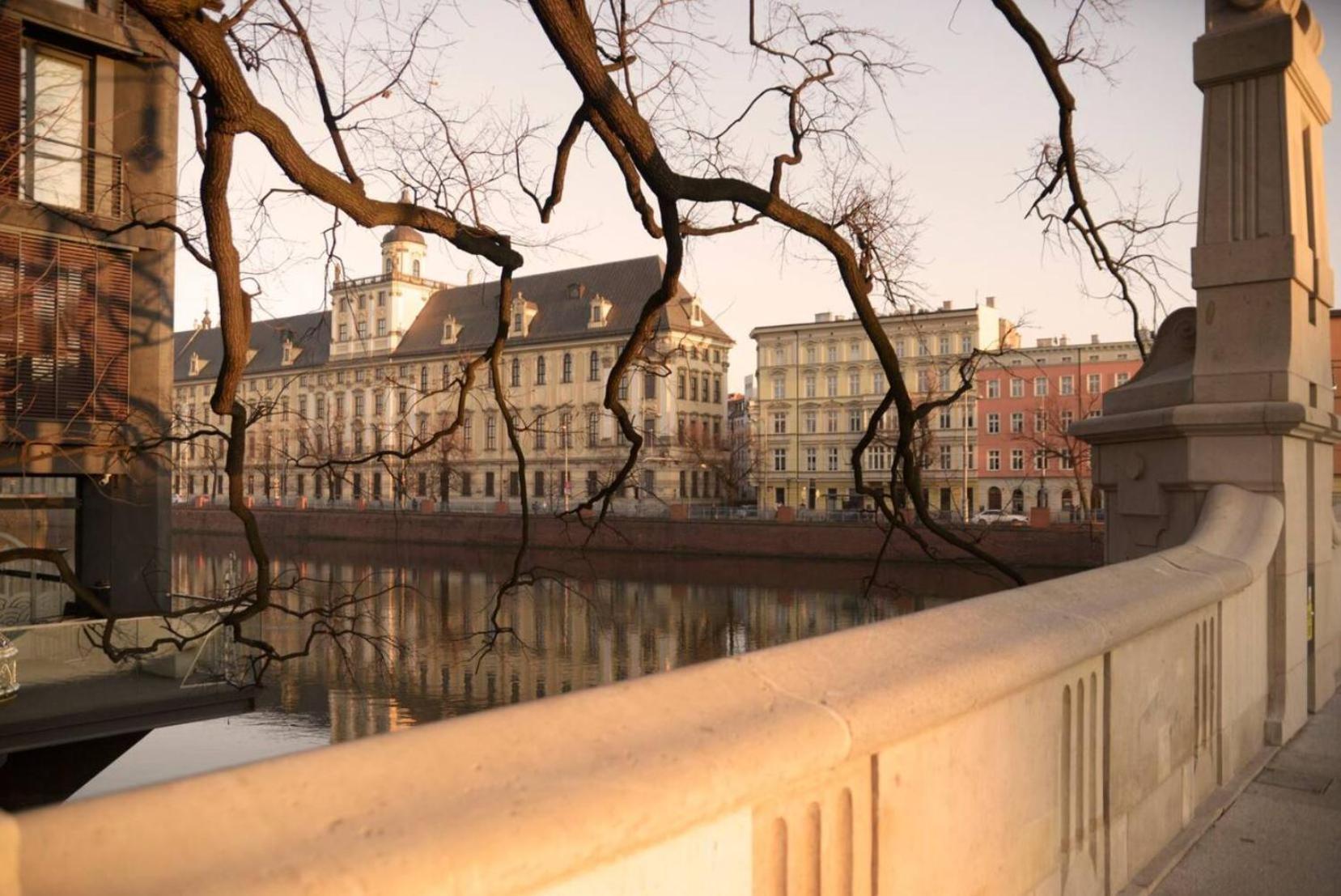 Vintage Rooms / Old Town Wroclaw / City Center