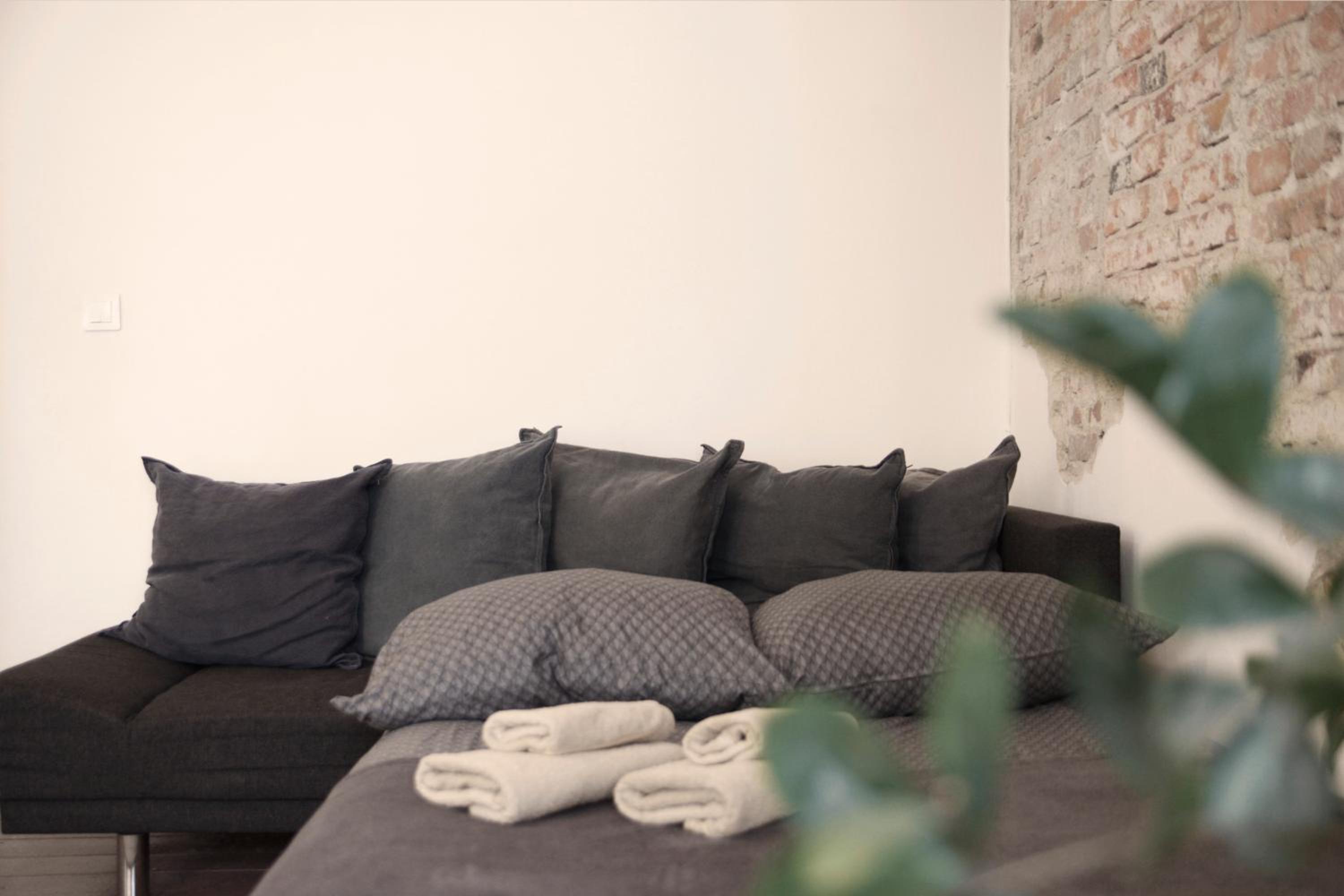 Vintage Rooms / Old Town Wroclaw / City Center