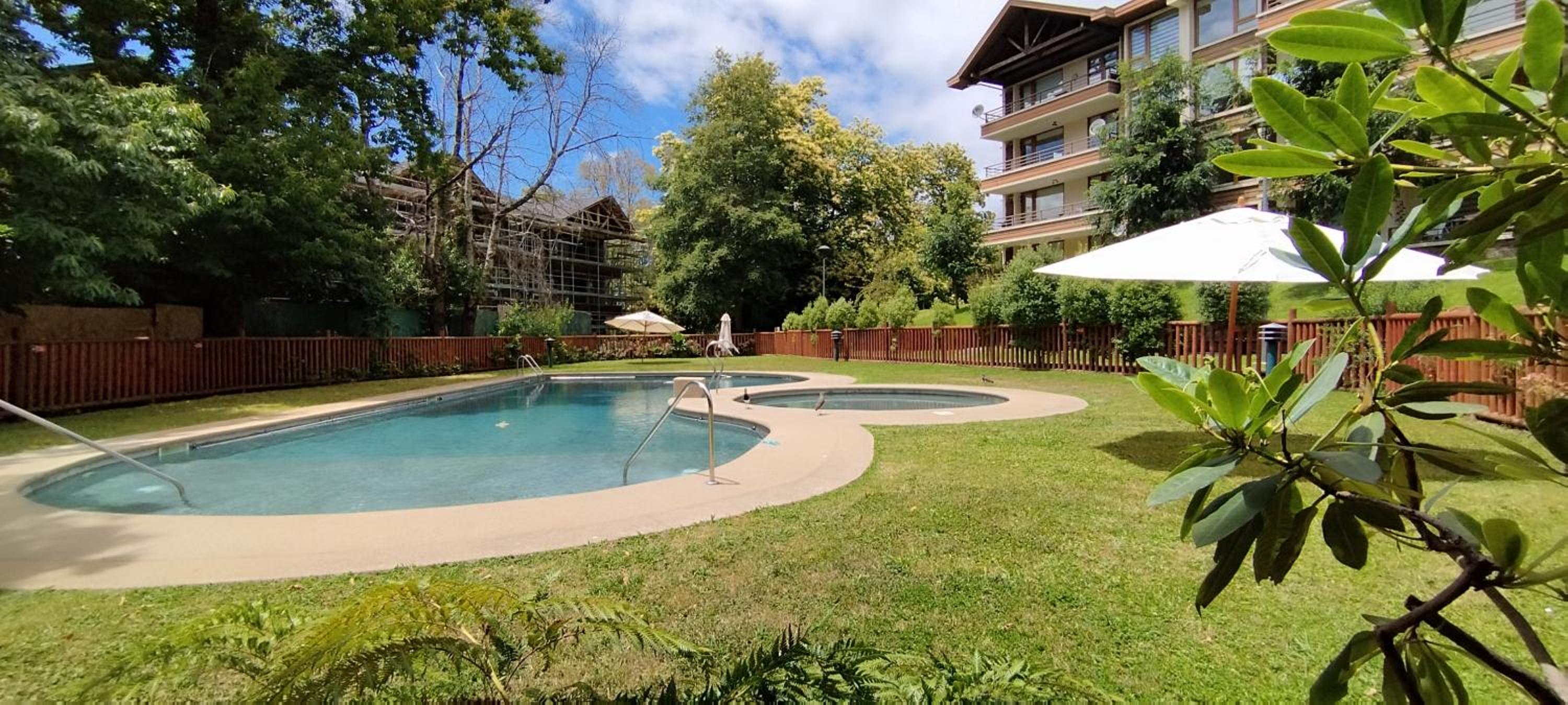 Hermoso departamento en condominio privado alicura