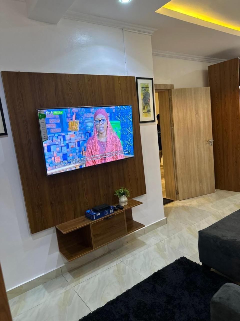 Domicile studio apartment view 2