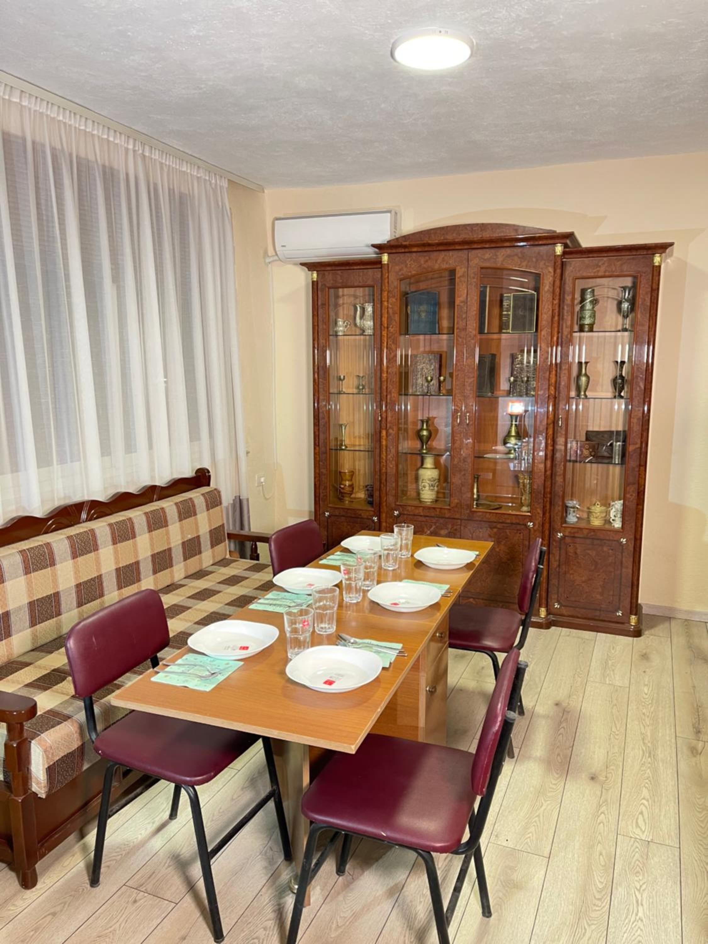 Shkodra Guest House & Trips