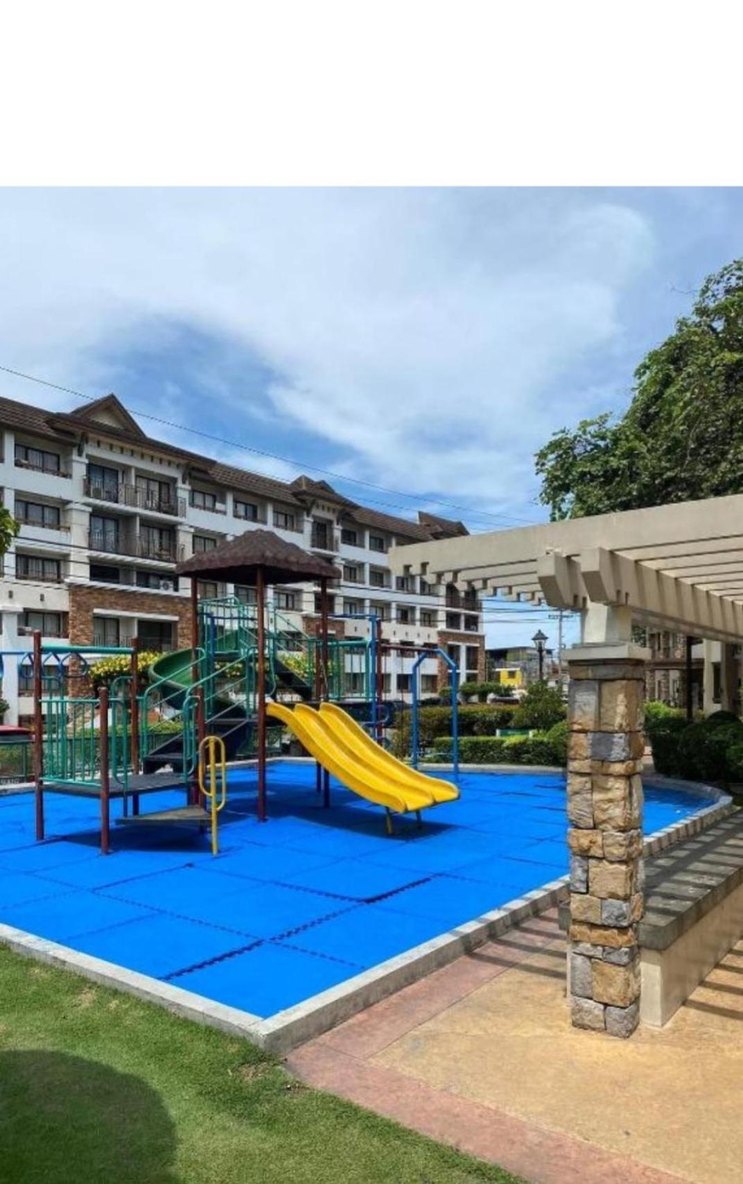 cozy 2 Bedrooms one oasis fullyfurnished back SM Mall Ecoland