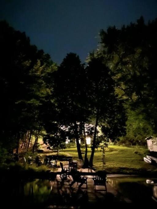 Waterfront Haliburton, All Season, Fully Equipped Cottage! #STR-25-00252
