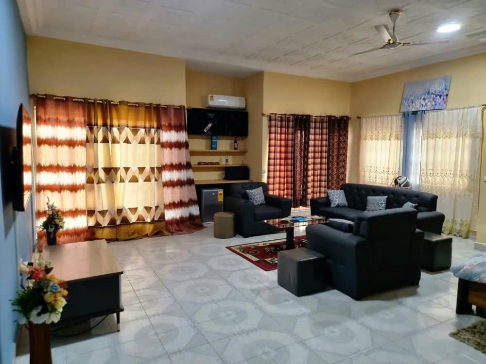 Long fellow Apartment