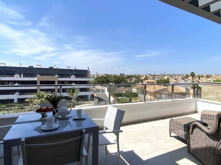 Magnifico penthouse en Flamenca Village!