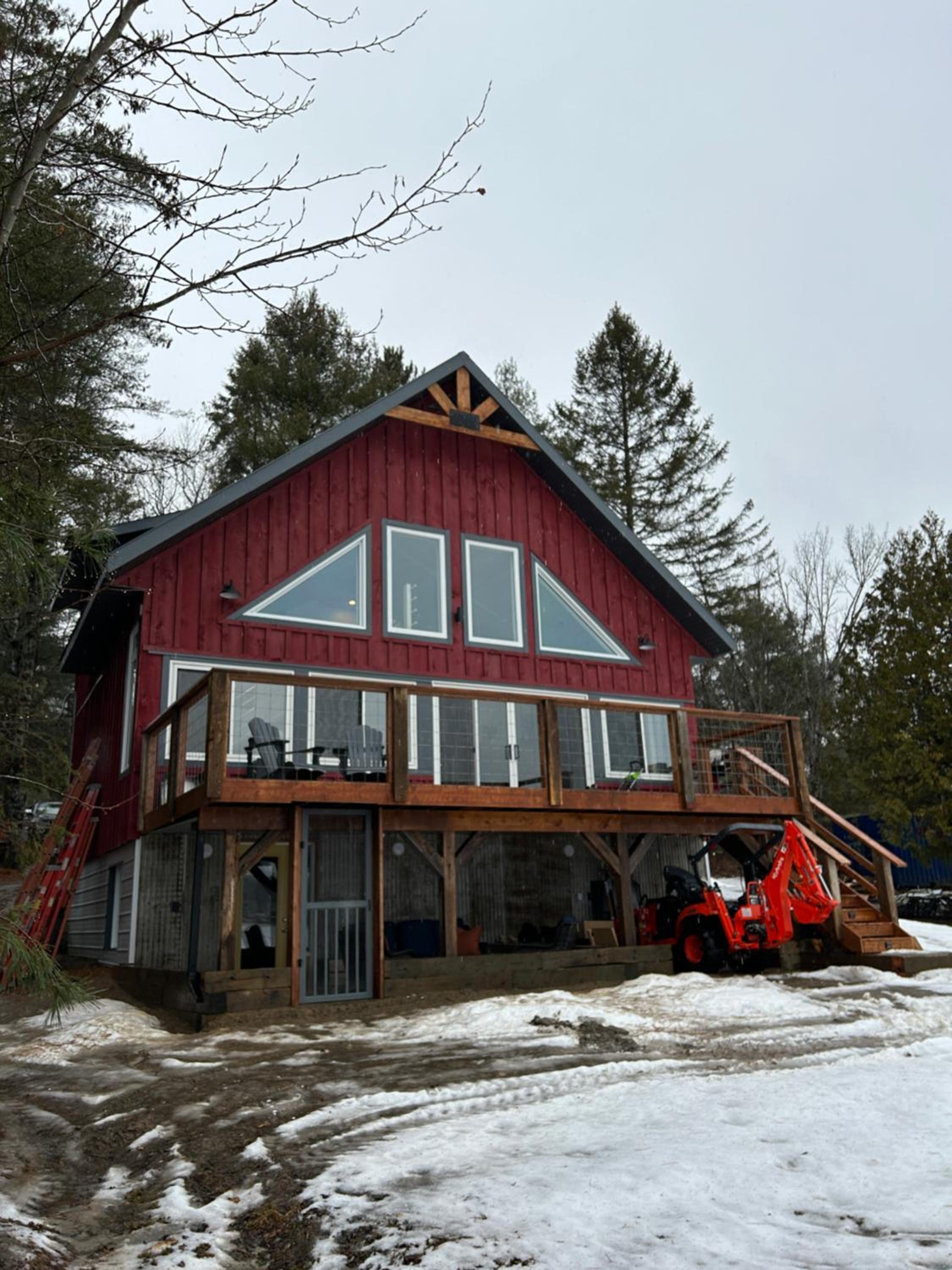 New build, luxurious, 4 plus bedrooms, 2 and a half baths, waterfront chalet, SNOWMOBILE trail access, ample parking & ICE FISHING SHACK