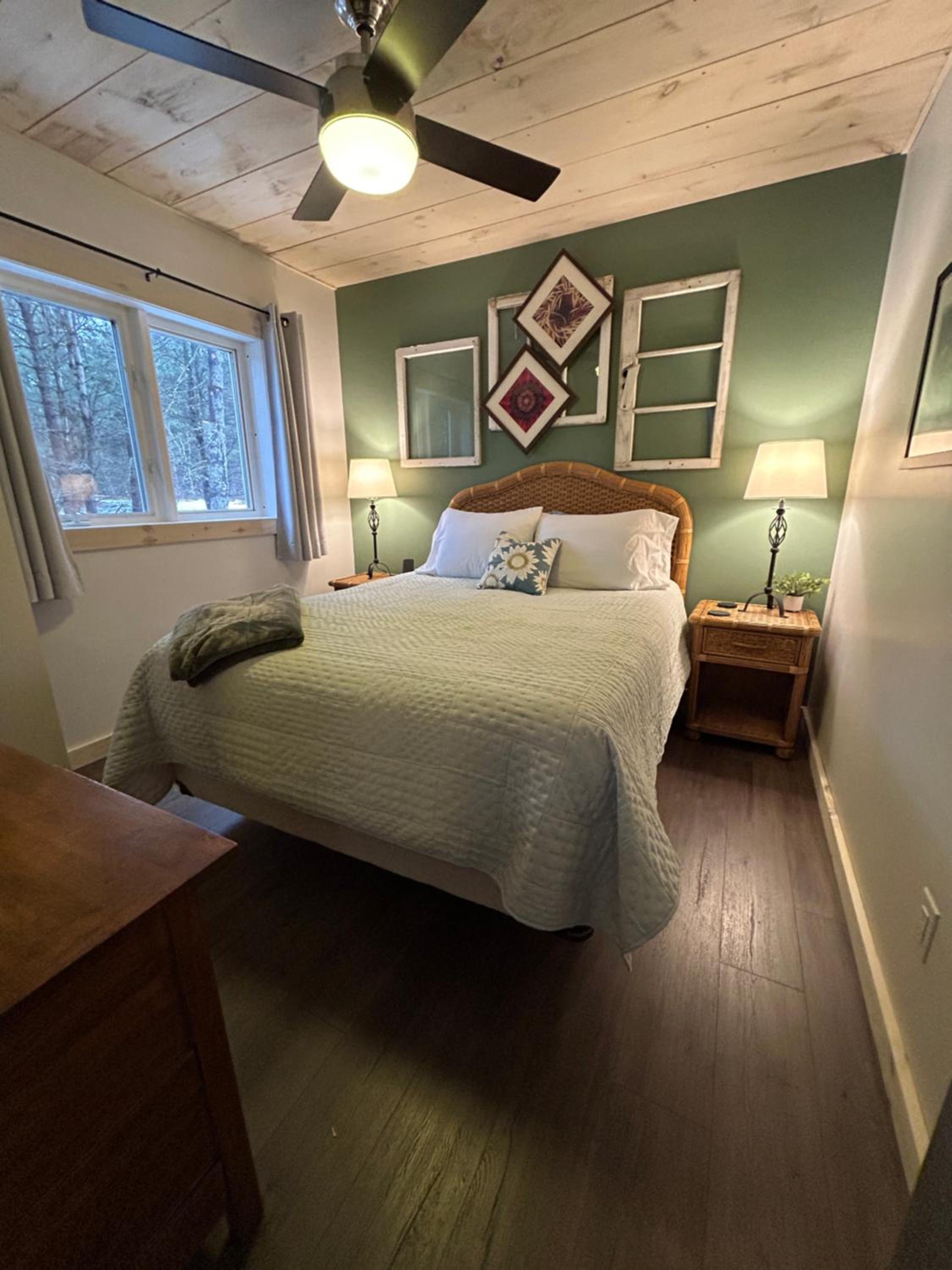 New build, luxurious, 4 plus bedrooms, 2 and a half baths, waterfront chalet, SNOWMOBILE trail access, ample parking & ICE FISHING SHACK