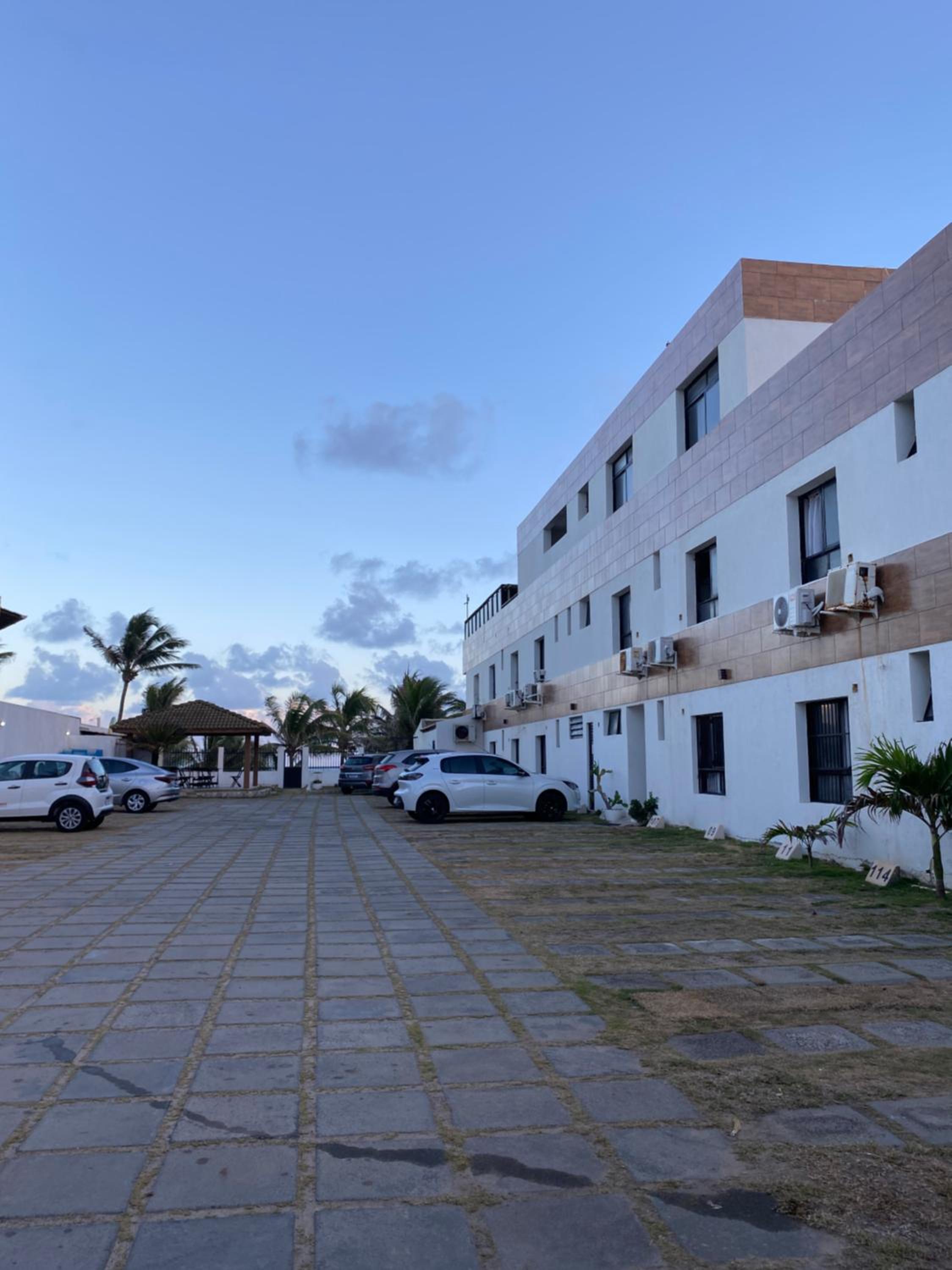 Lindo Flat pé na areia