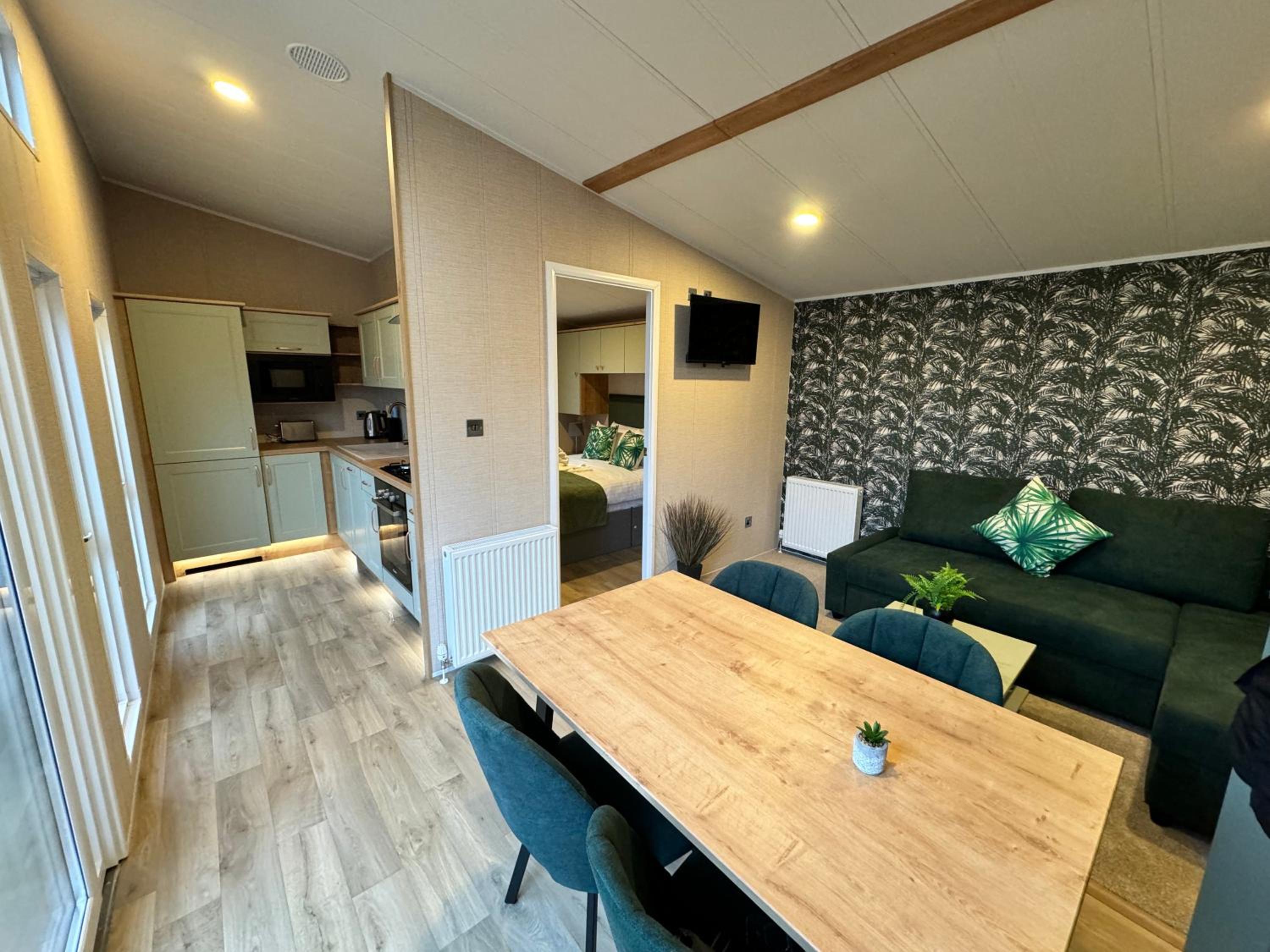 Kings Lynn Vacations - Woodlakes Park By Liv Retreats - Property Image 12