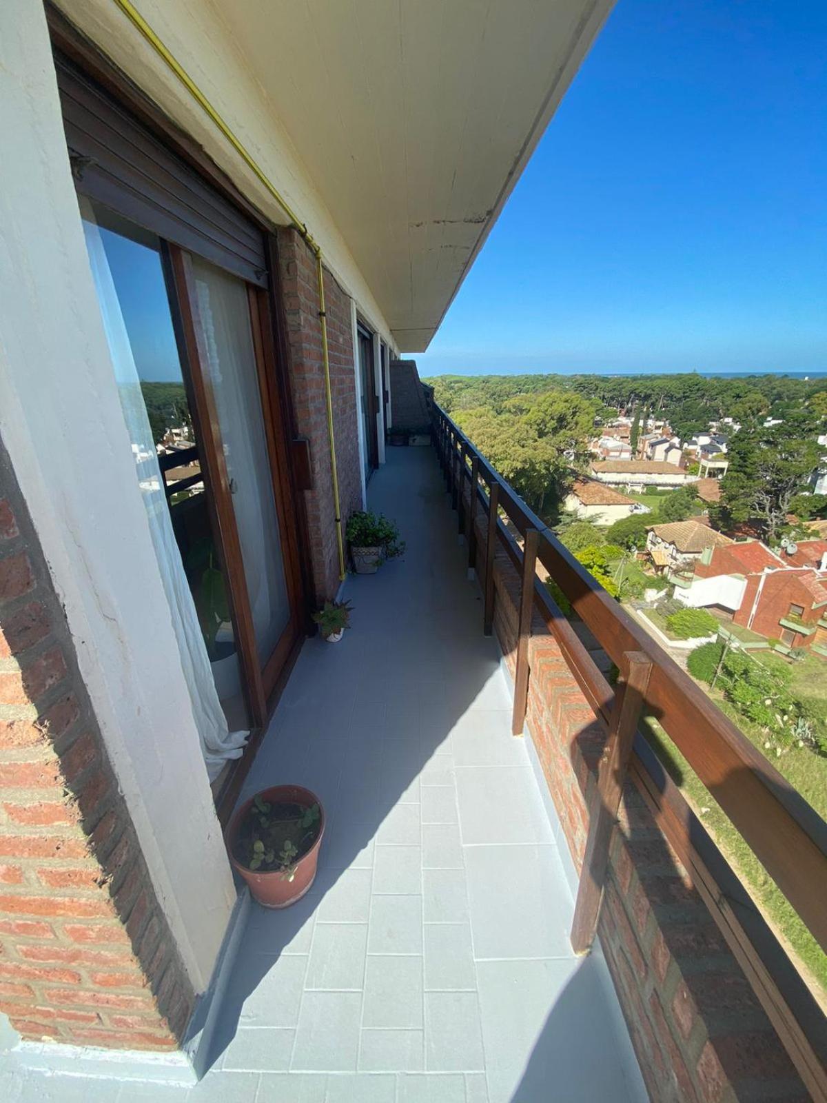 Pinamar Valle vista unica mar y bosque