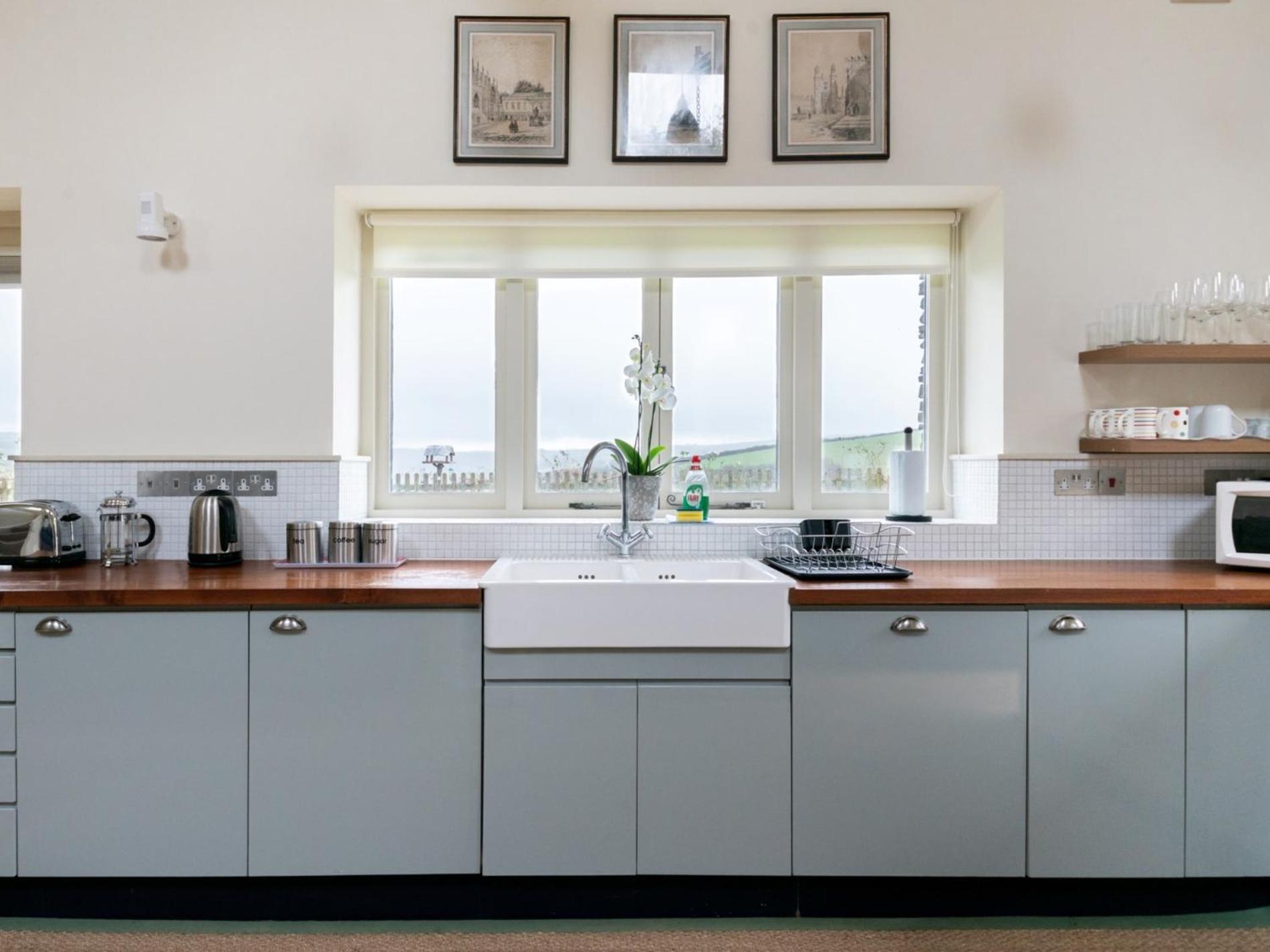 3 Bed in Boscastle WORKT view 5