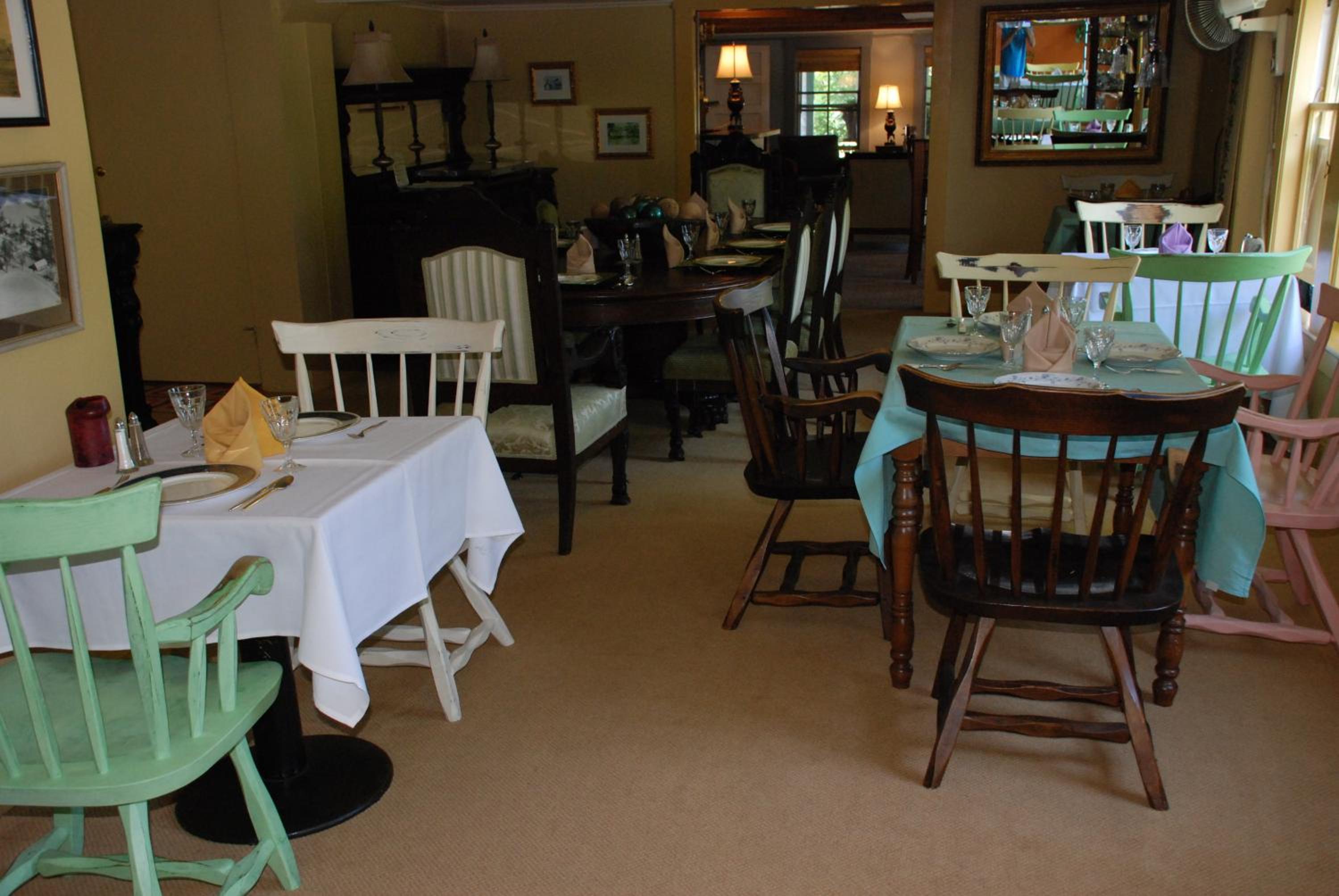 Follansbee Inn
