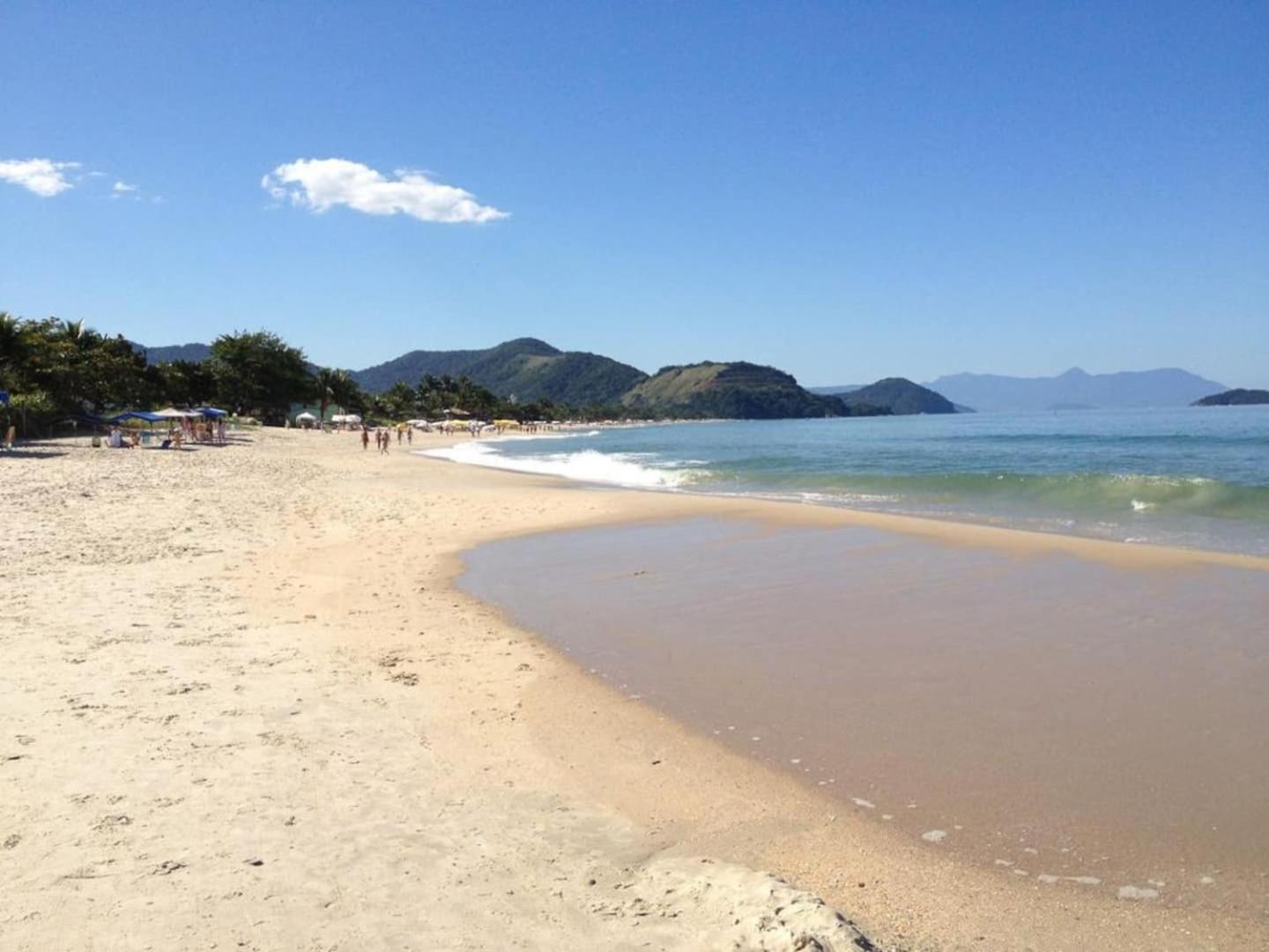 Casa em condominio em Juquehy, 90m da praia