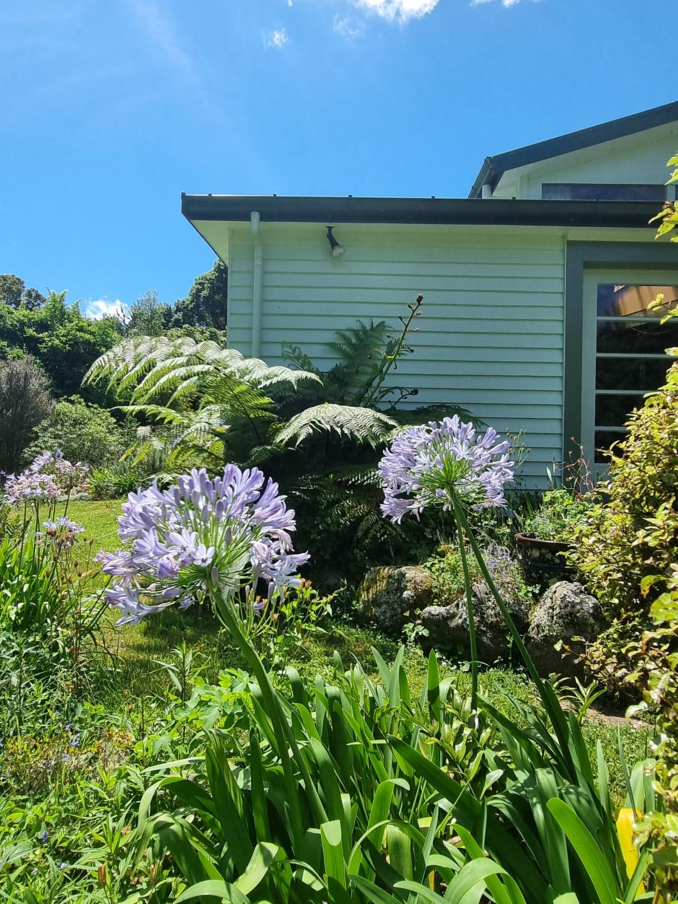 Garden Paradise Siochain House
