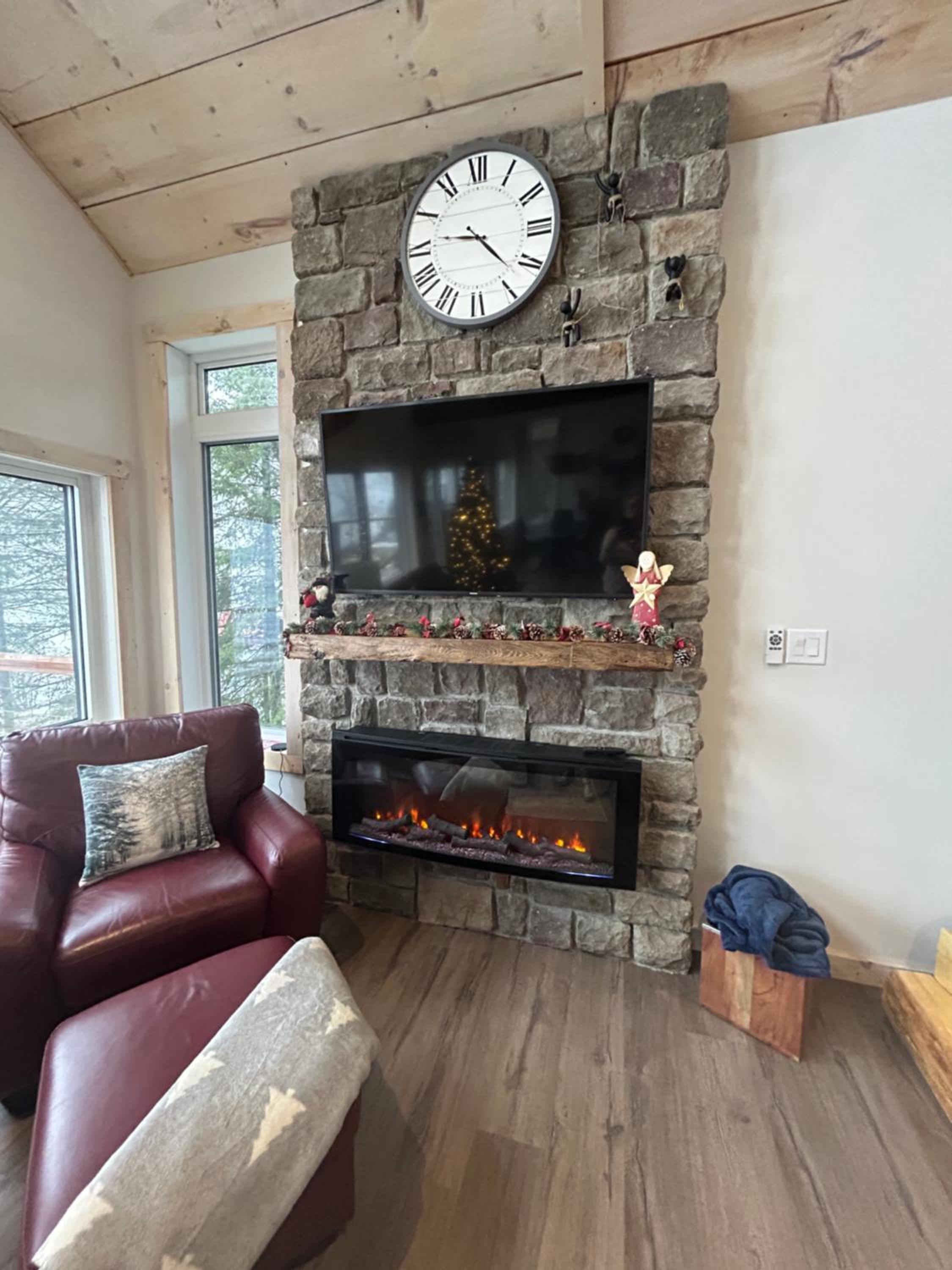 New build, luxurious, 4 plus bedrooms, 2 and a half baths, waterfront chalet, SNOWMOBILE trail access, ample parking & ICE FISHING SHACK
