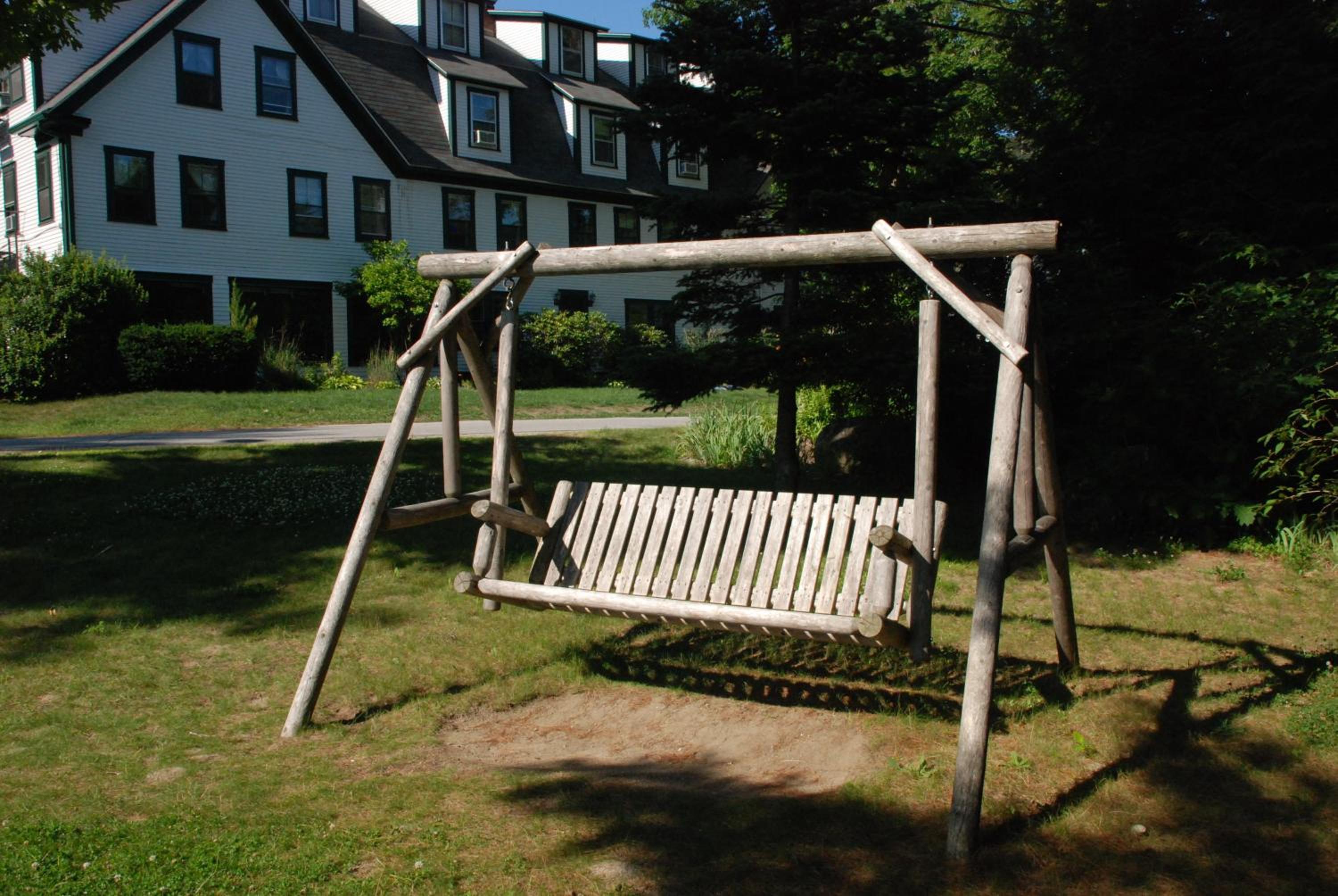 Follansbee Inn