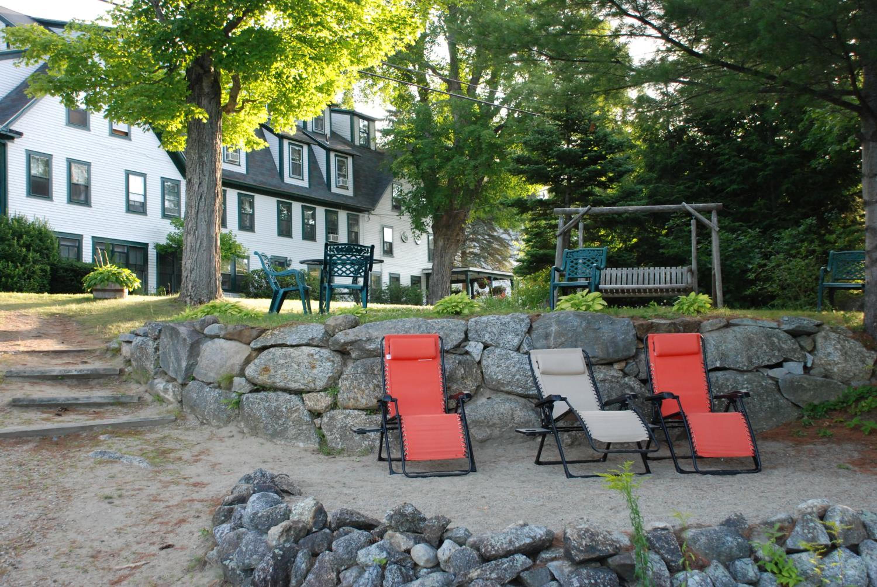 Follansbee Inn